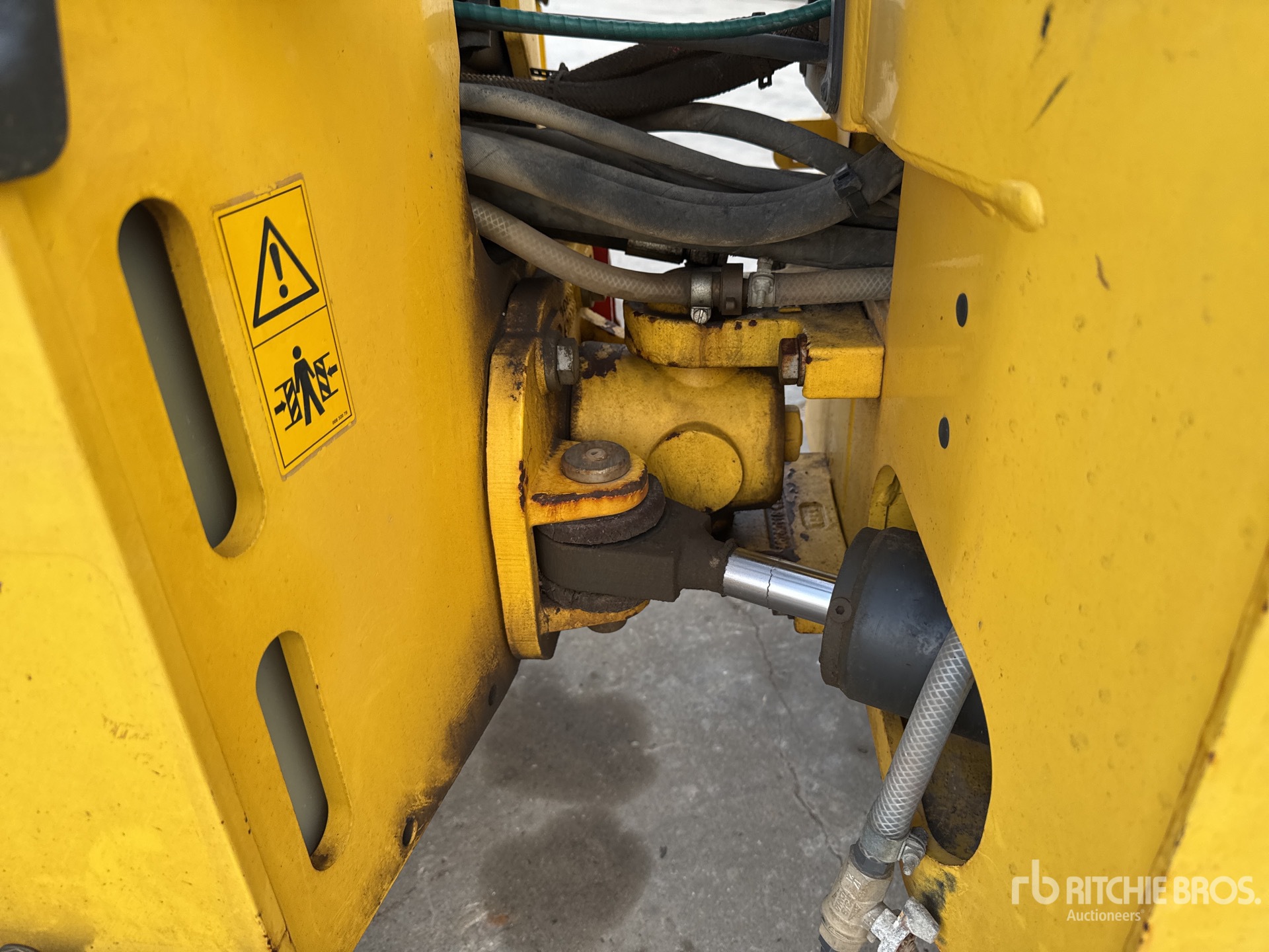 2019 Bomag BW100 ADM-5