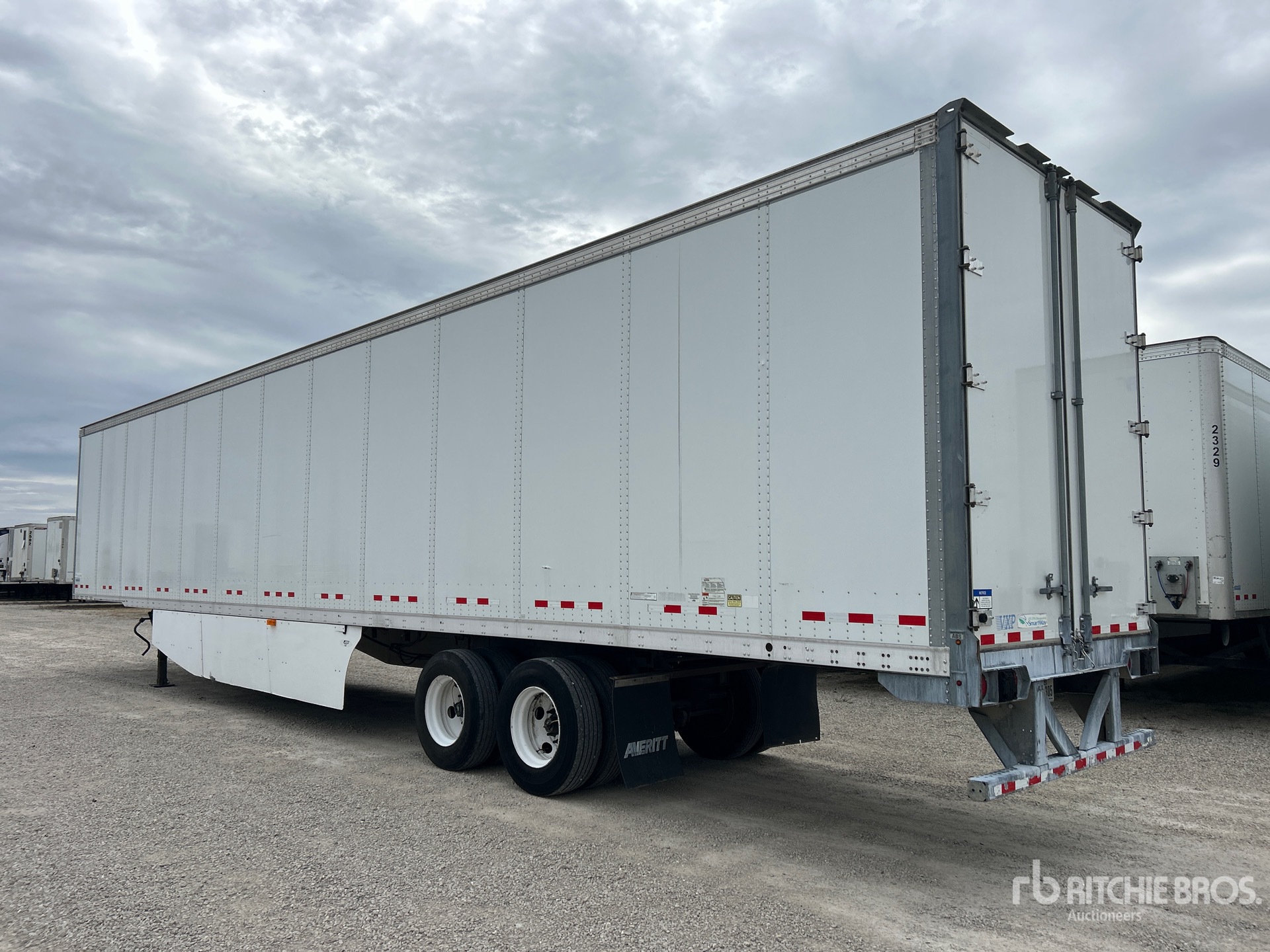 2016 Vanguard 53 FT X 102 IN T/A
