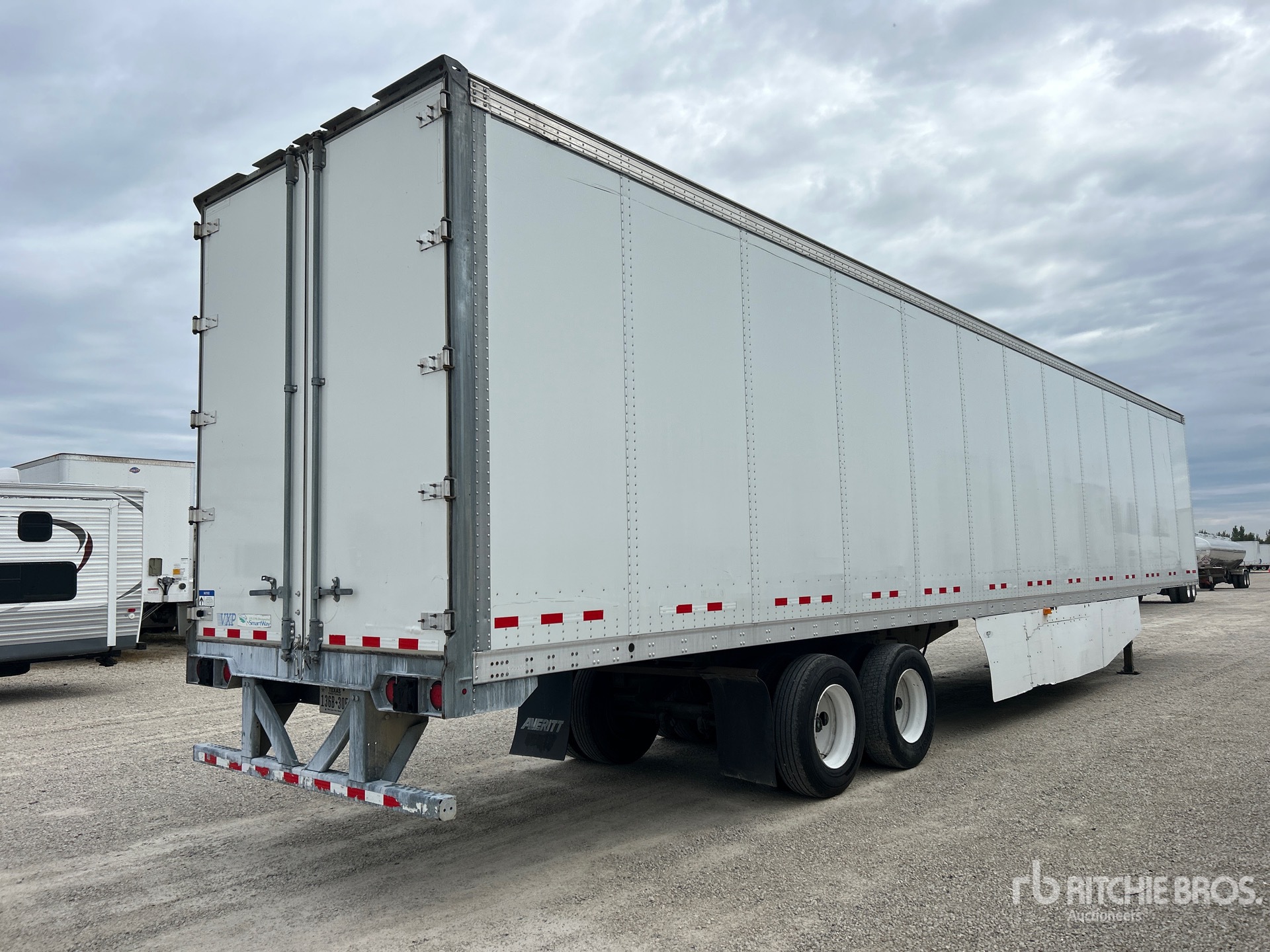 2016 Vanguard 53 FT X 102 IN T/A