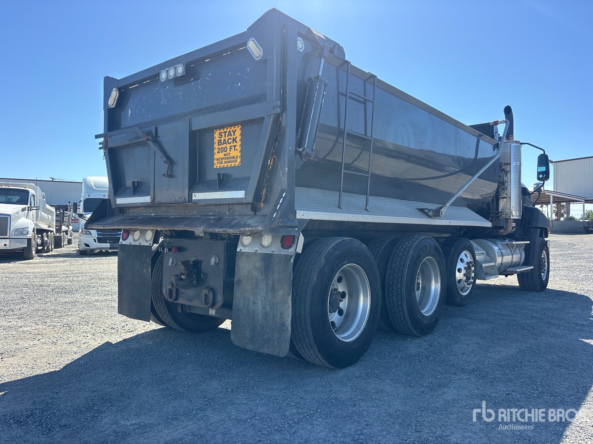 2013 Caterpillar CT660