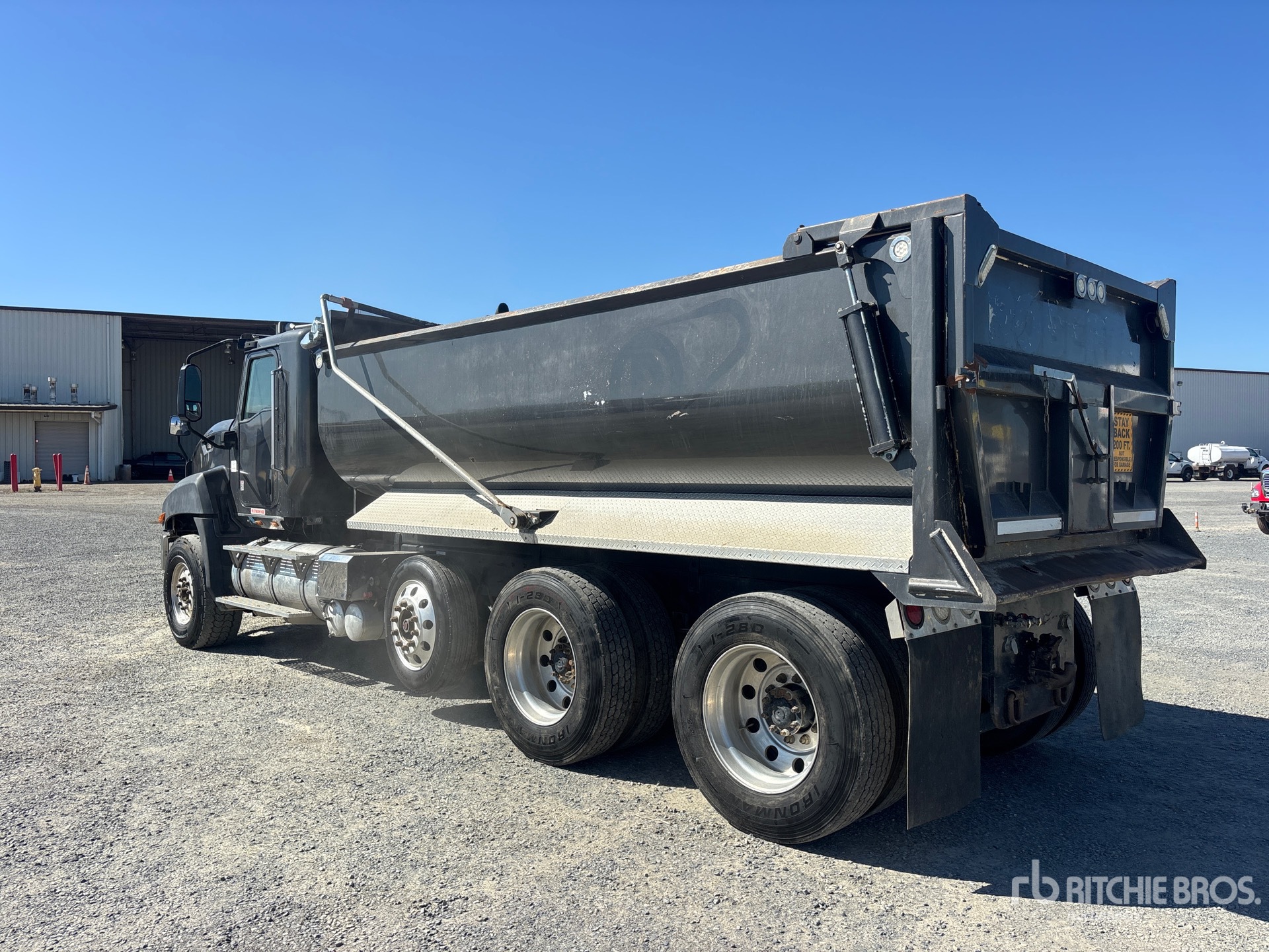 2013 Caterpillar CT660