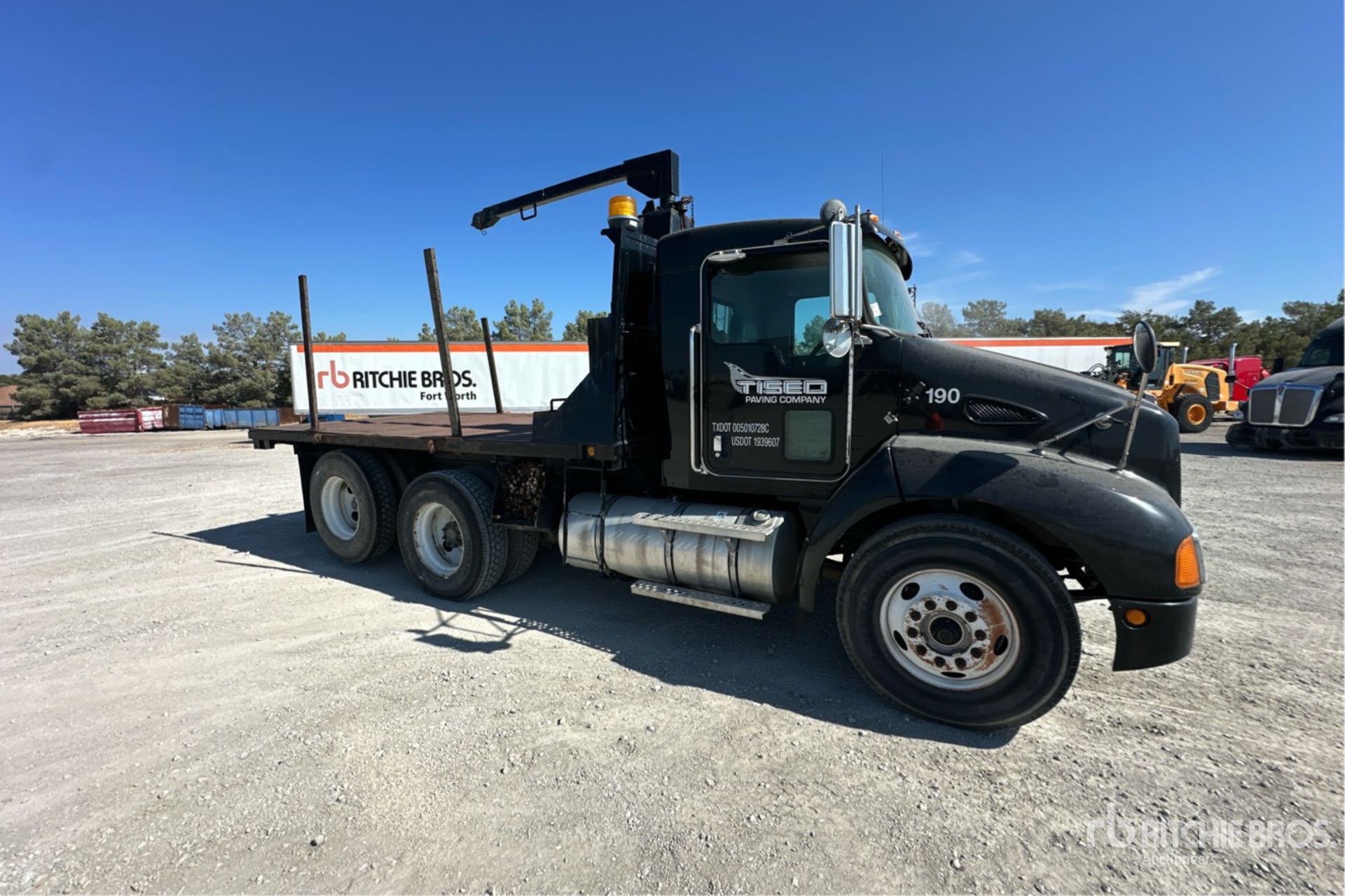 2008 Kenworth T-300