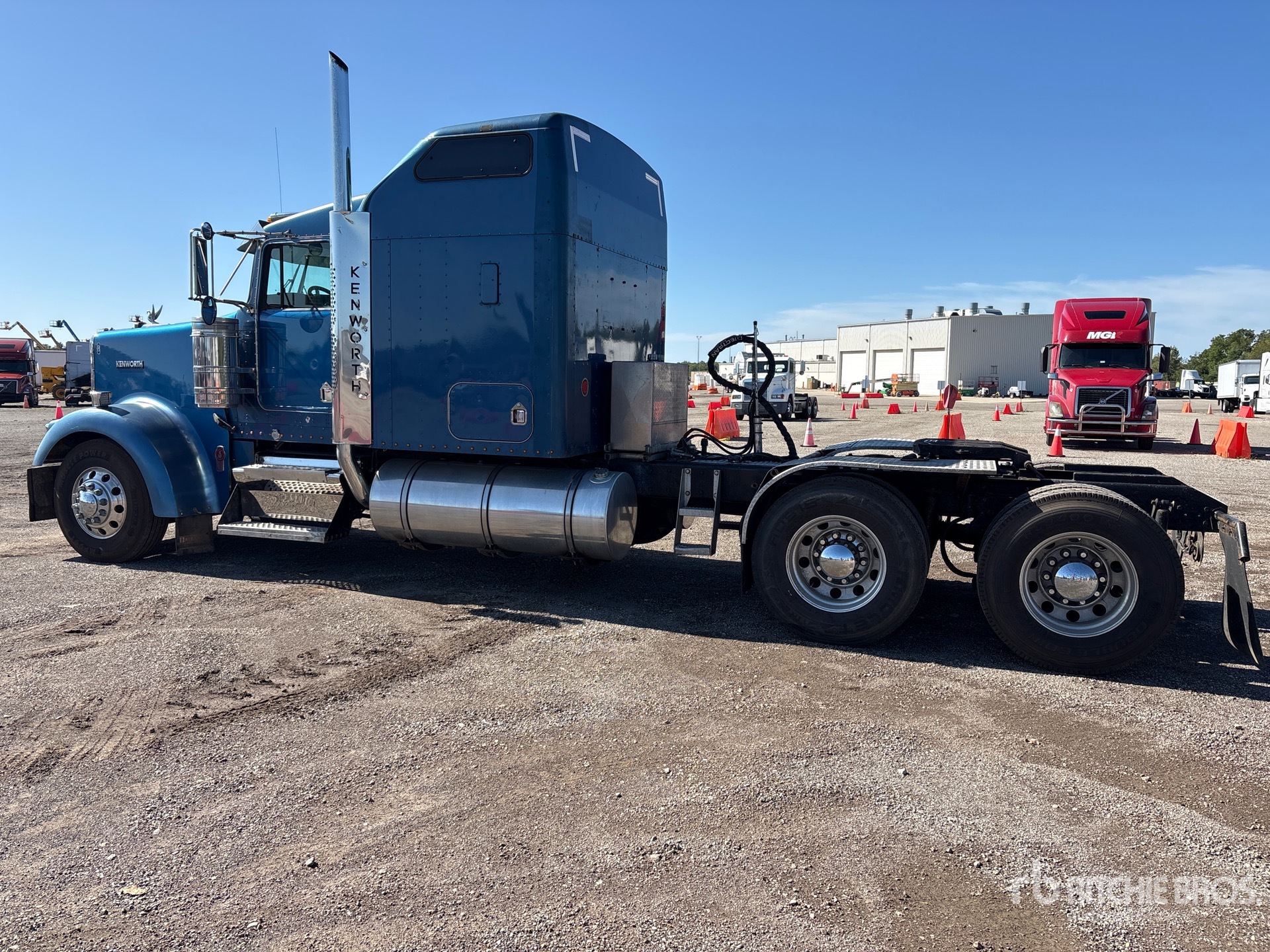 2005 Kenworth W900