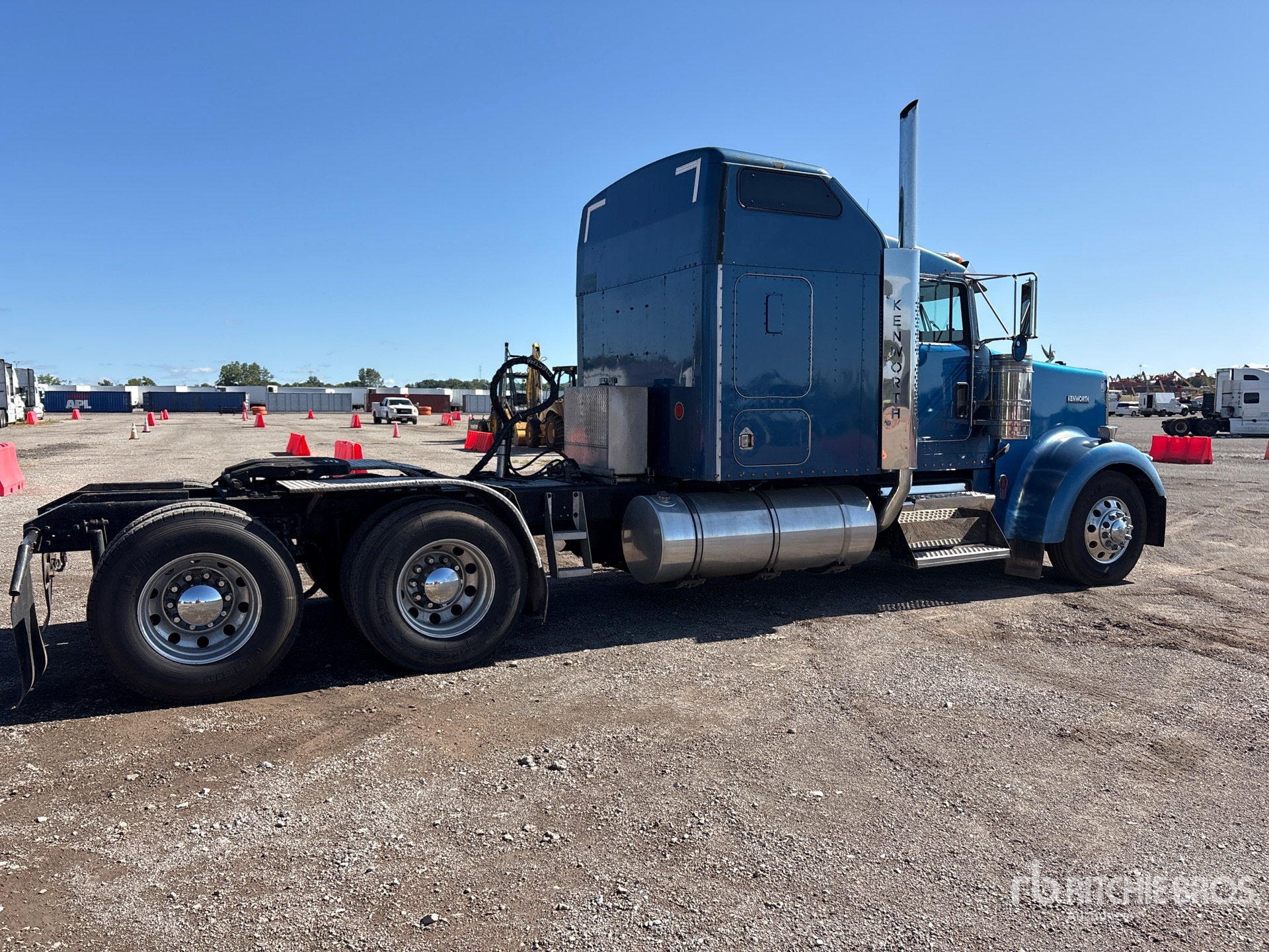 2005 Kenworth W900