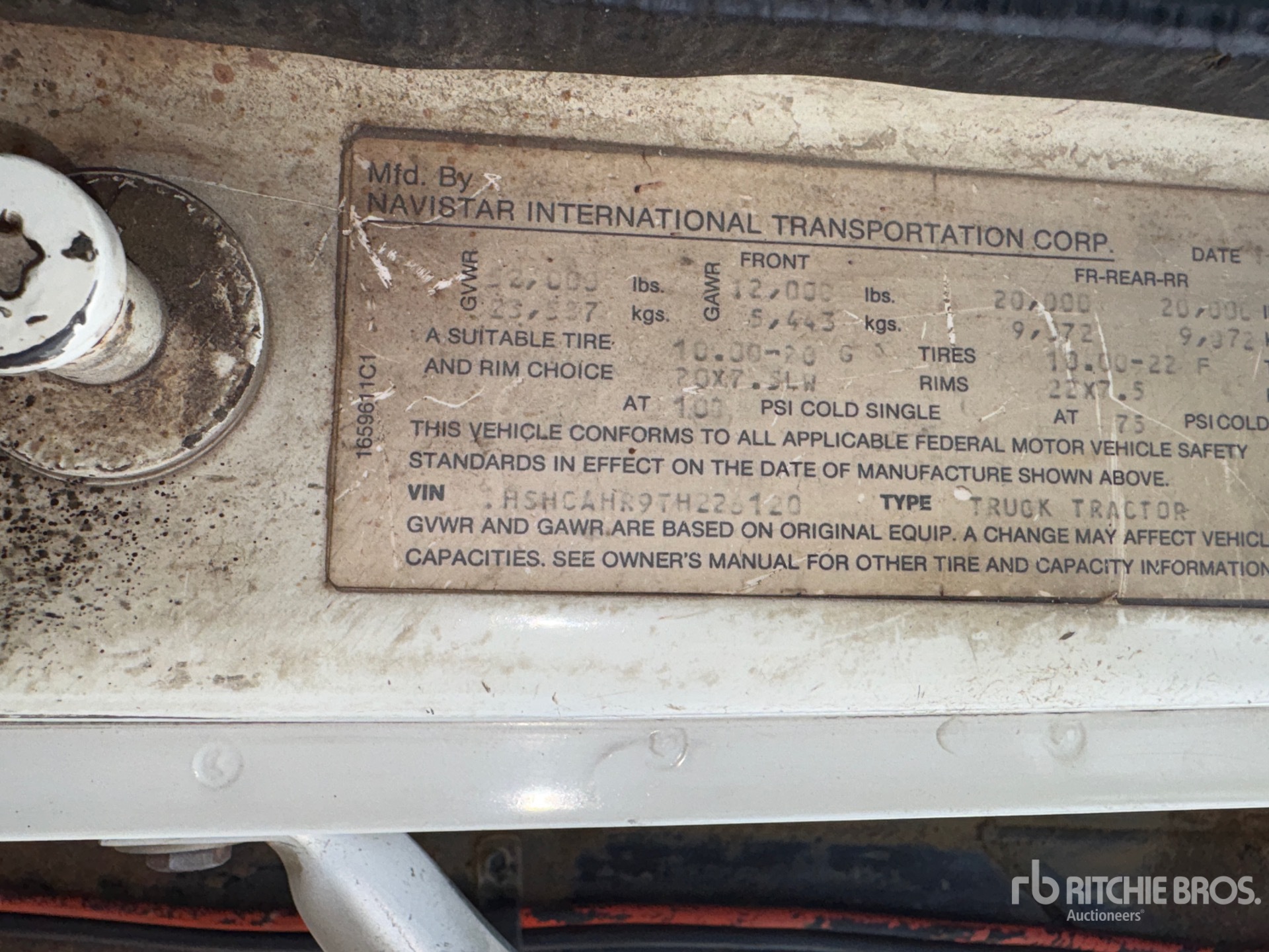 1996 International 8100