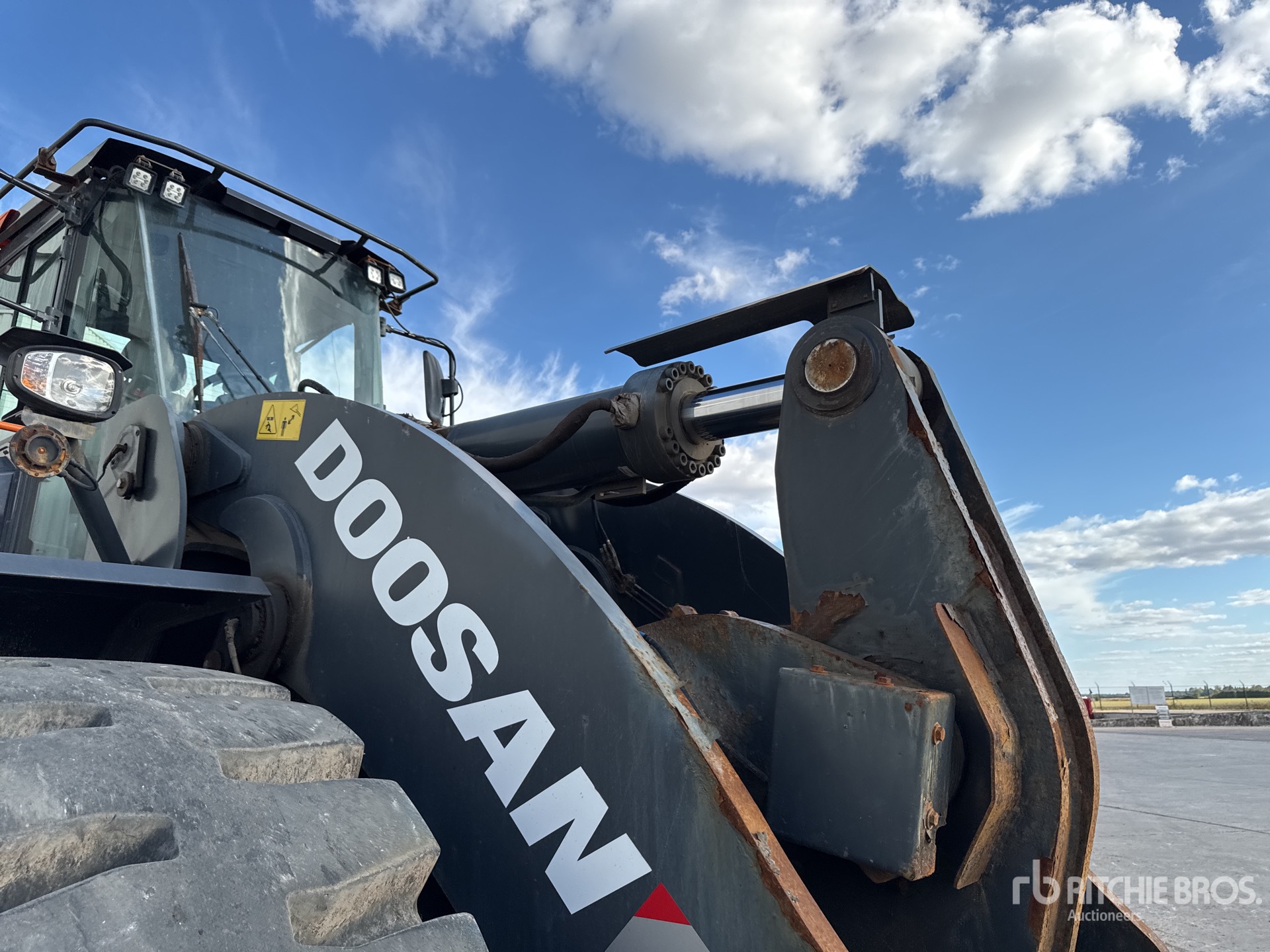 2022 Doosan DL550