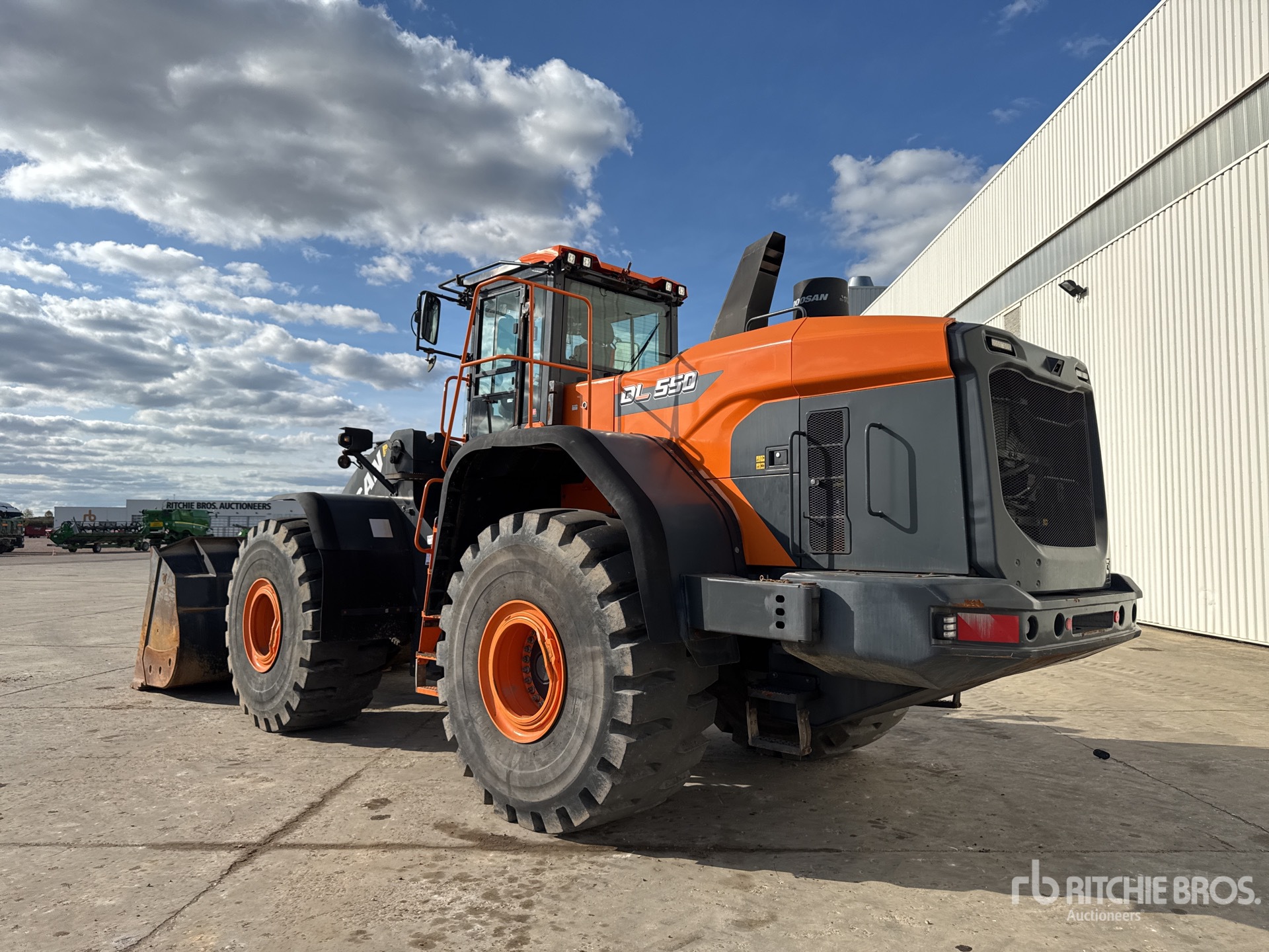 2022 Doosan DL550