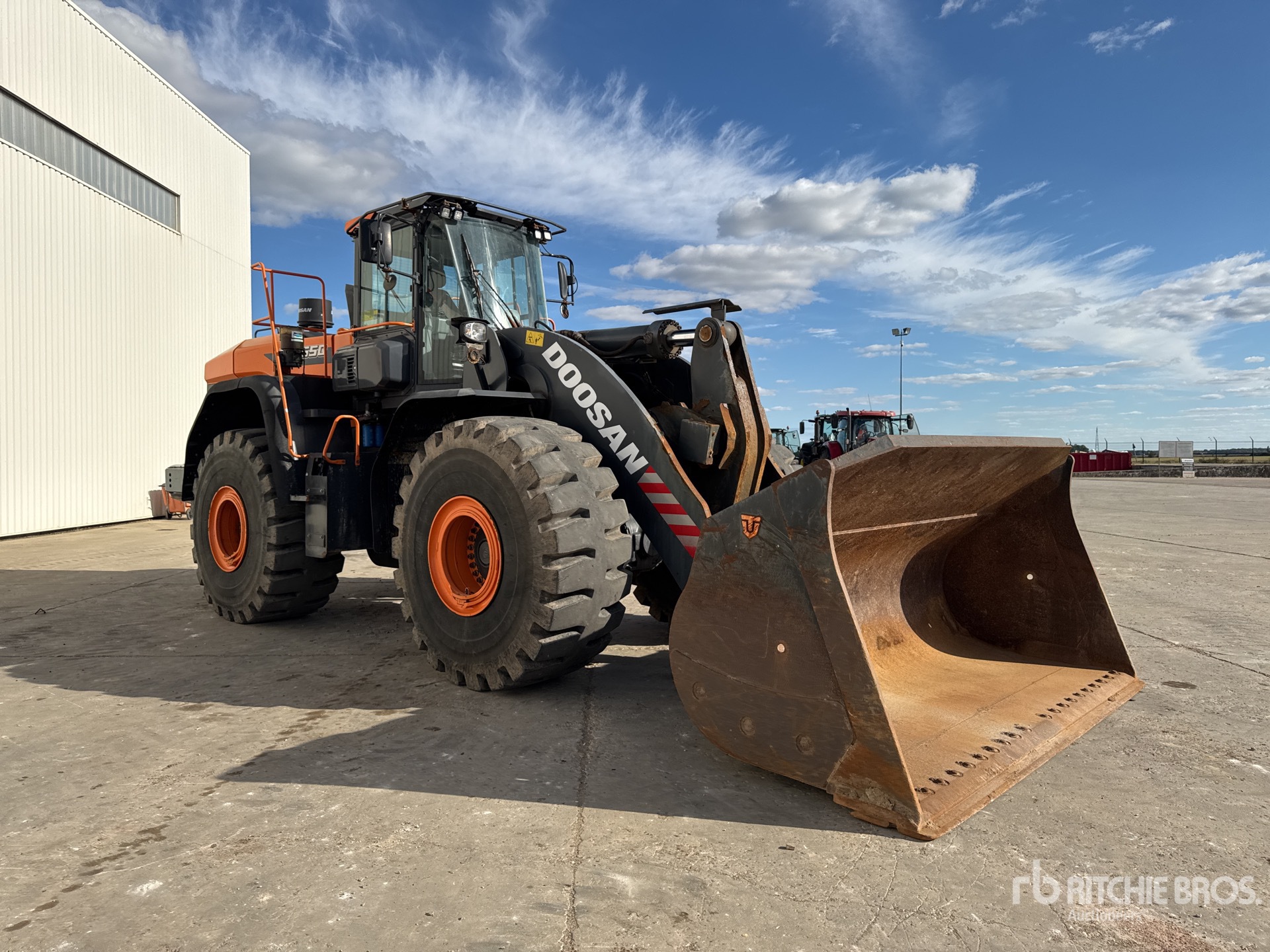 2022 Doosan DL550