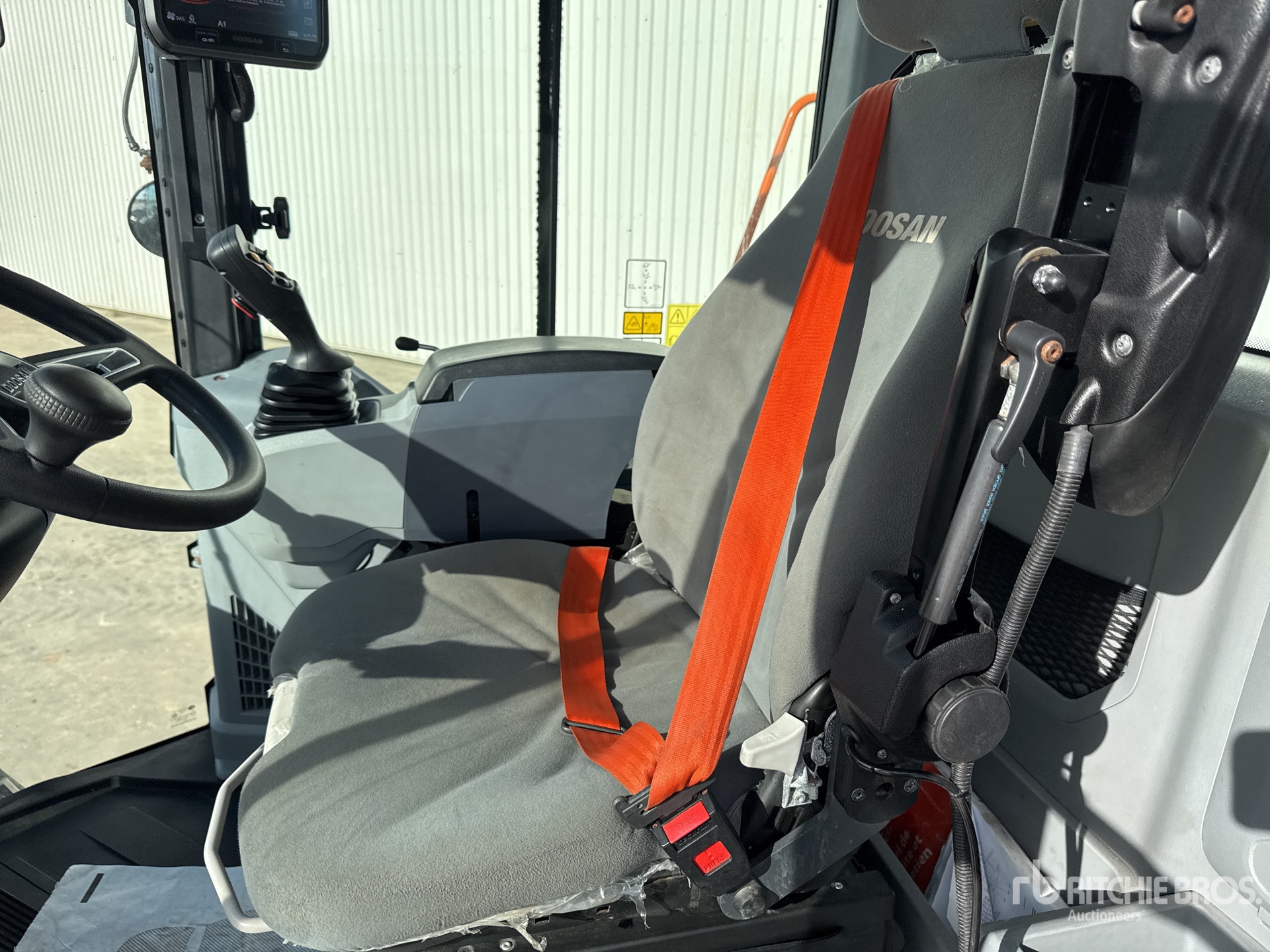 2022 Doosan DL550