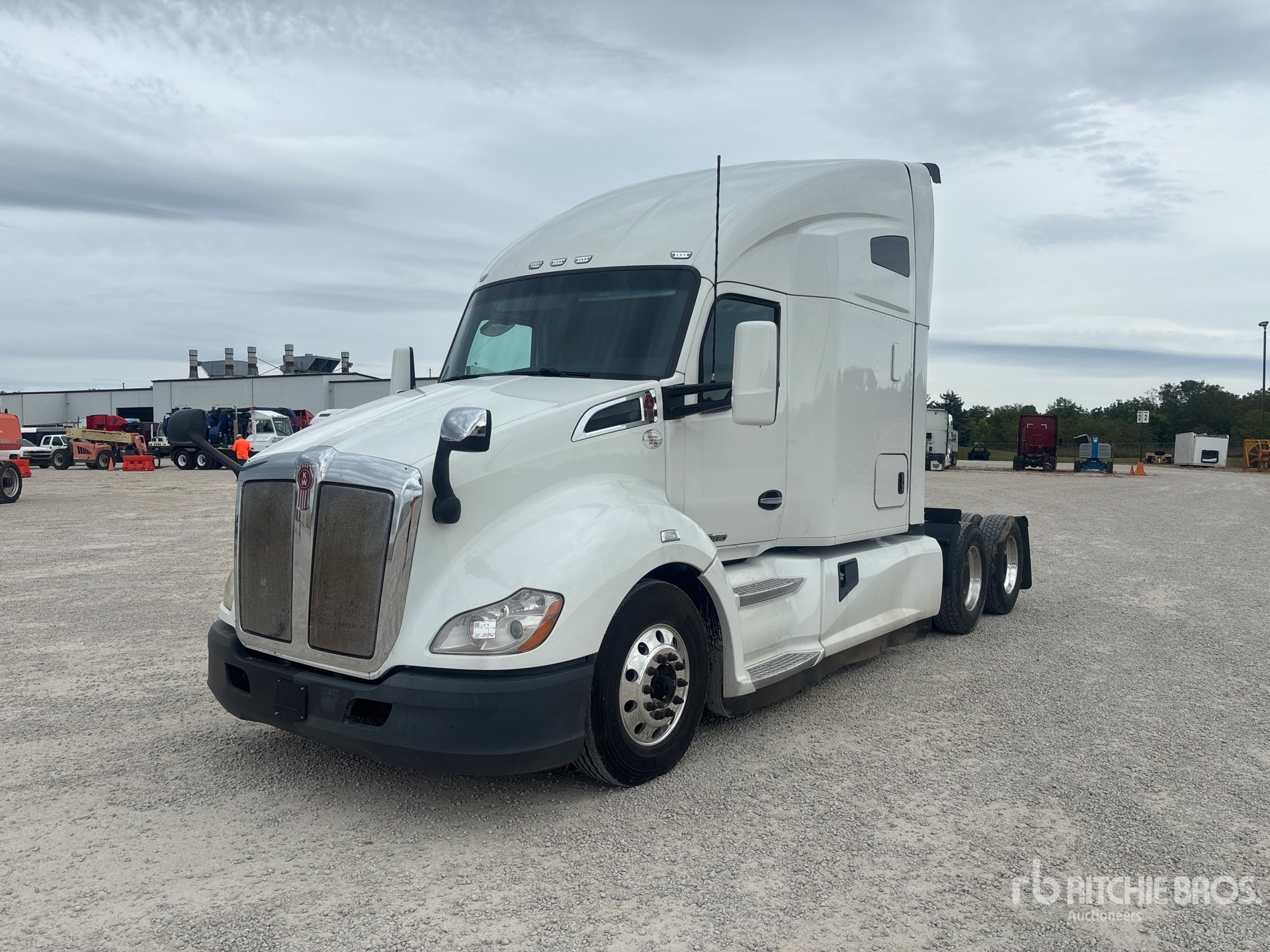 2022 Kenworth T680