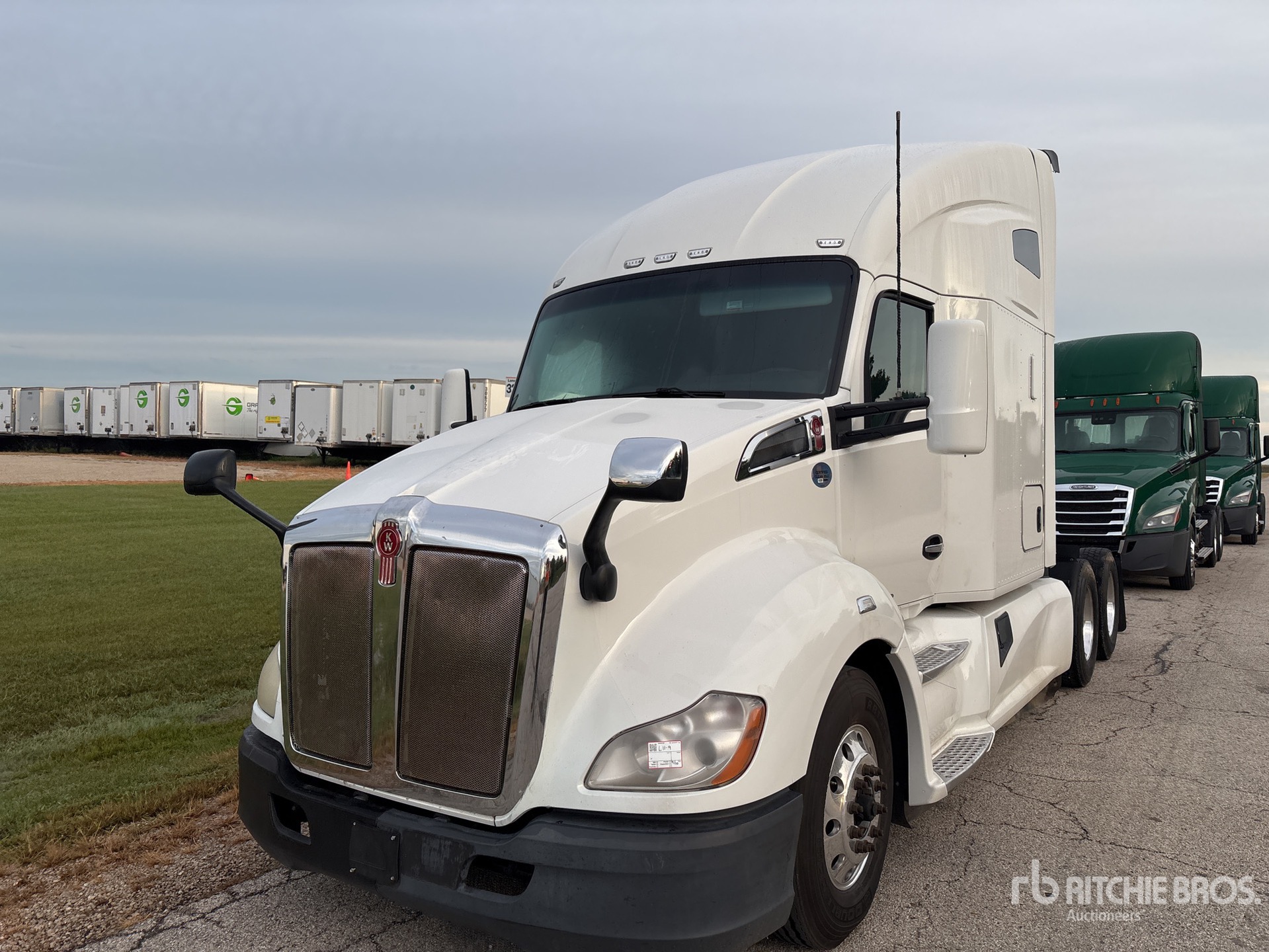 2022 Kenworth T680