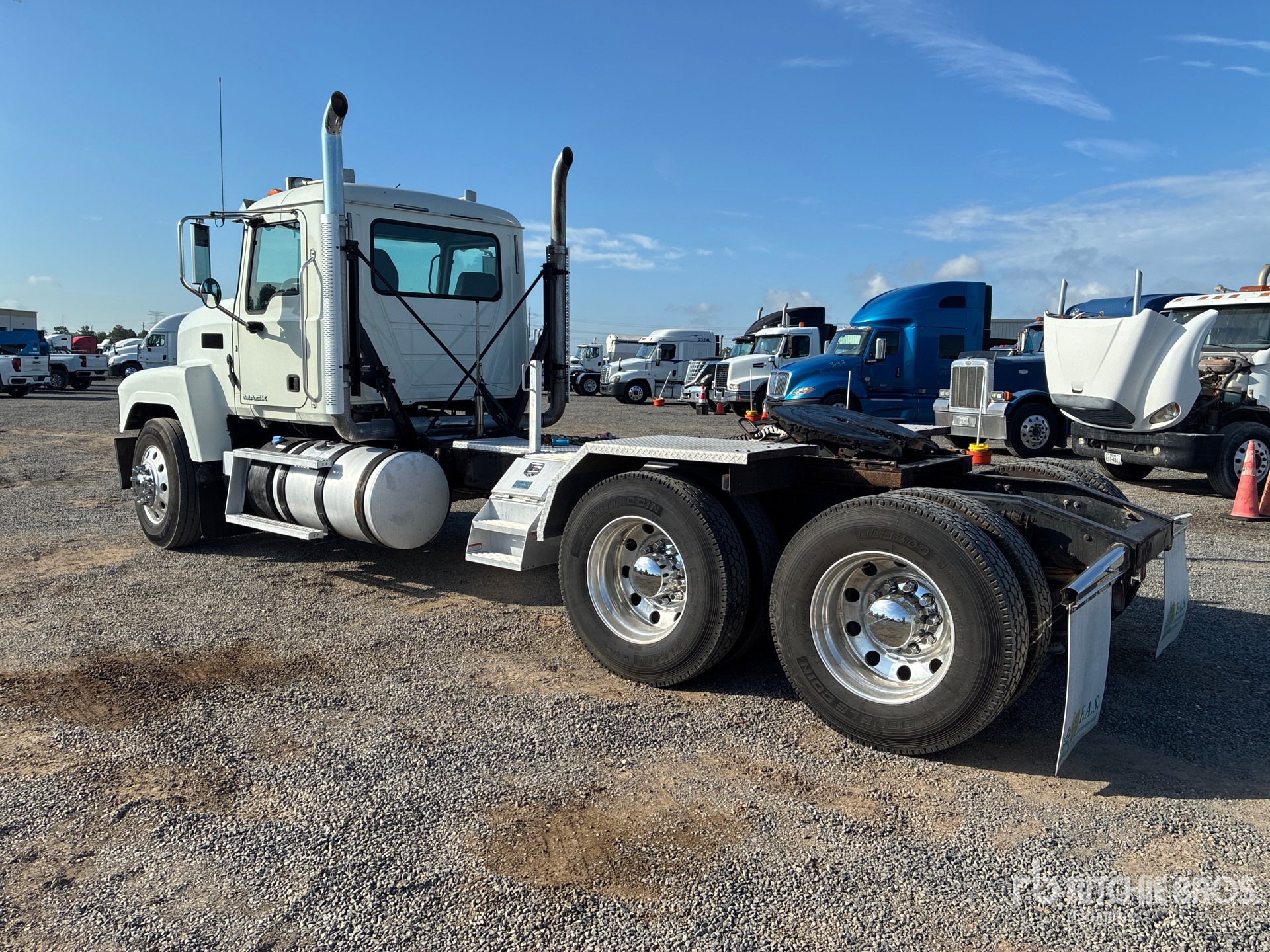 2015 Mack 6x4