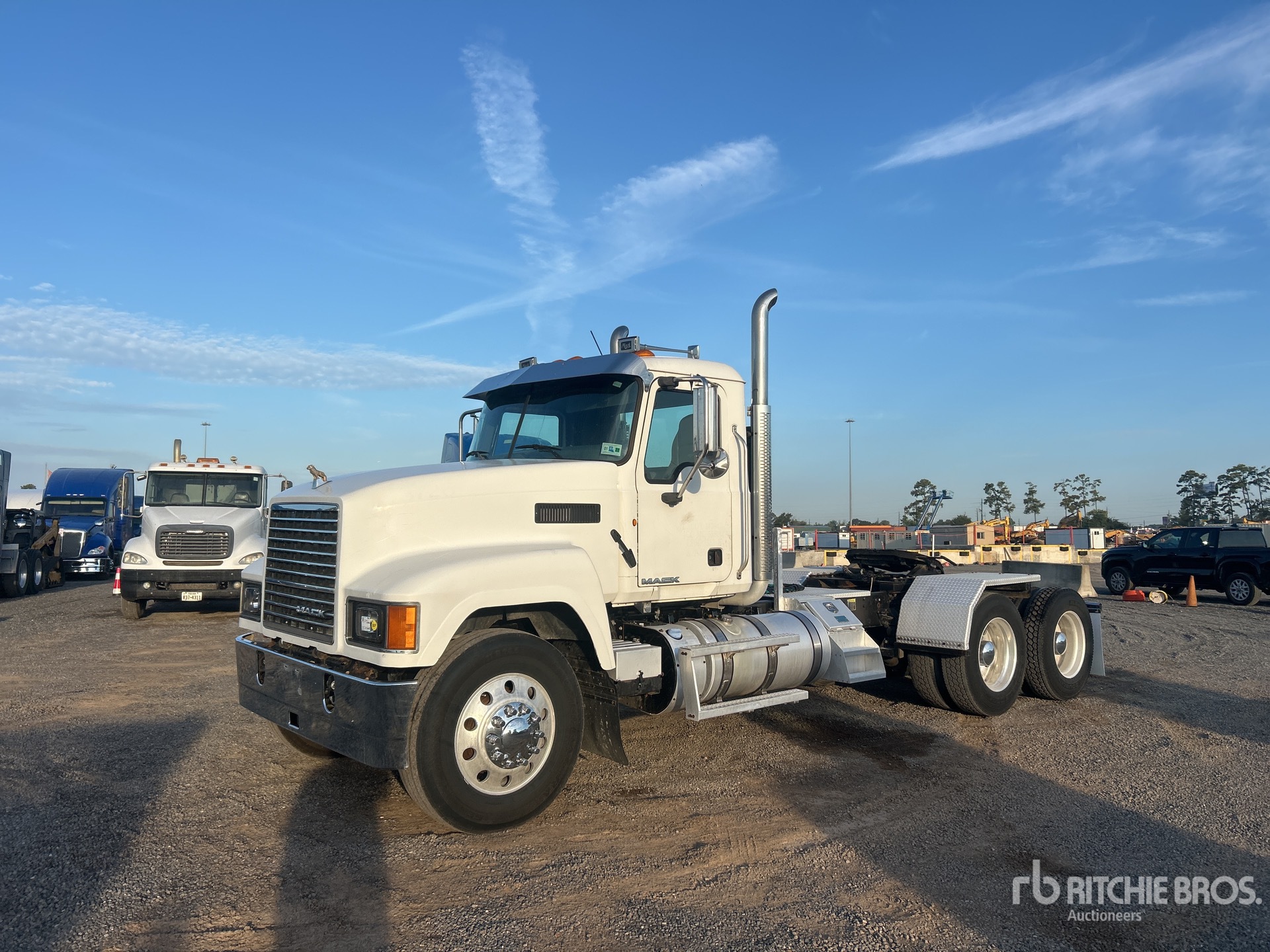 2014 Mack CHU613