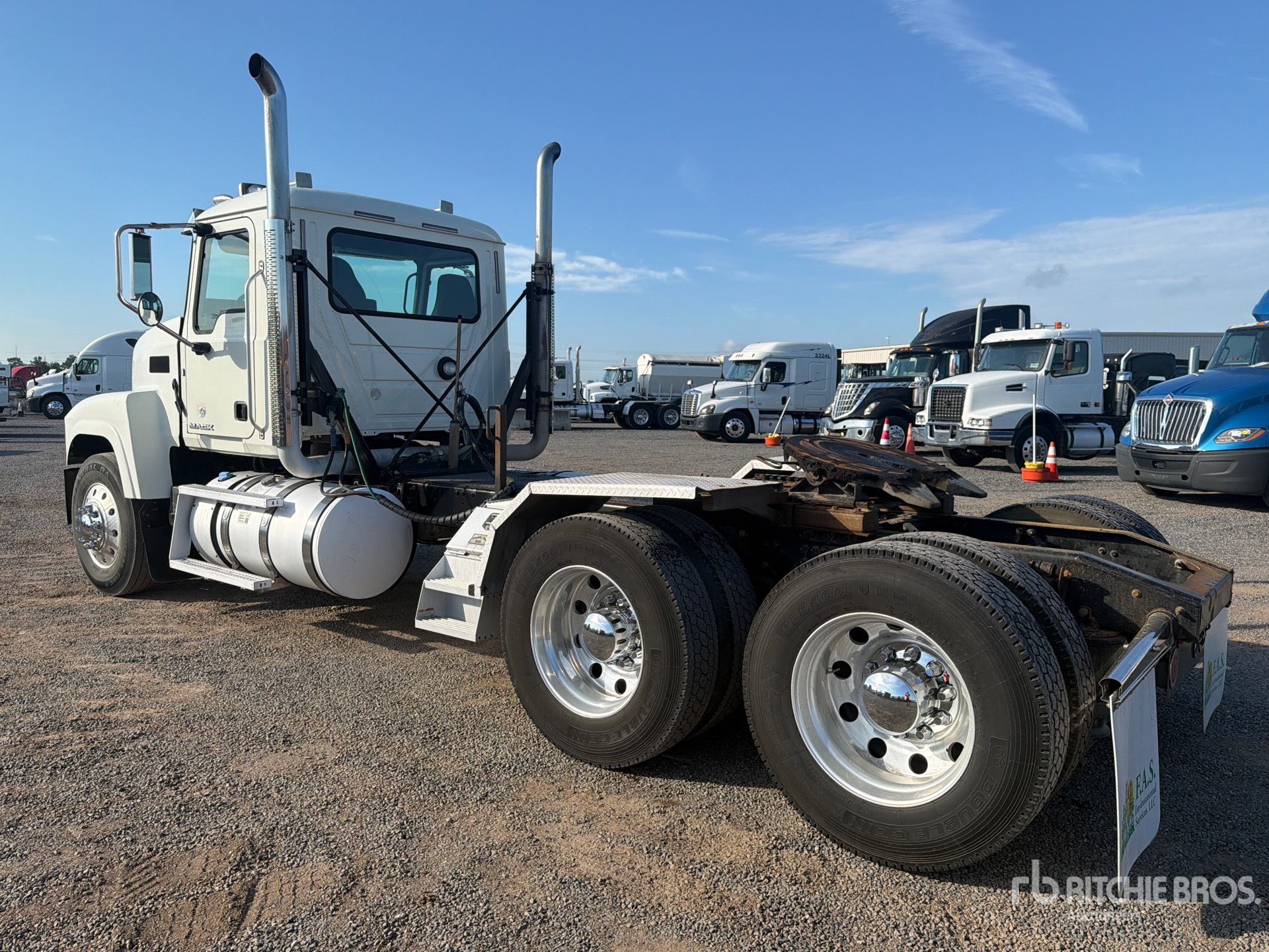 2016 Mack CHU613