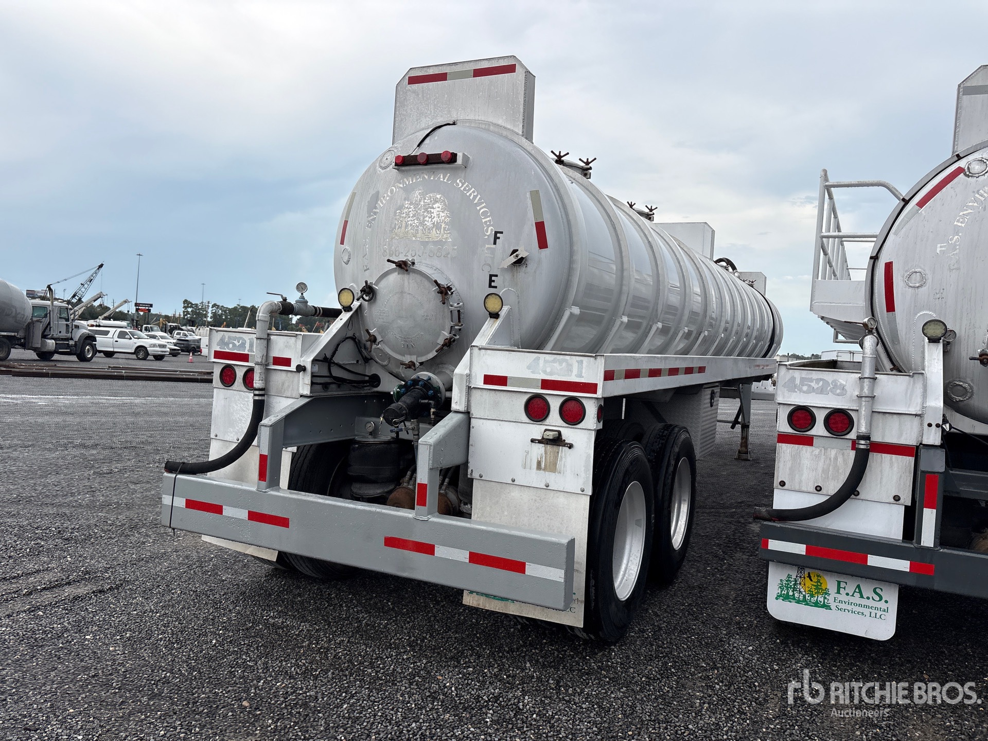 2010 Dragon 150 bbl T/A