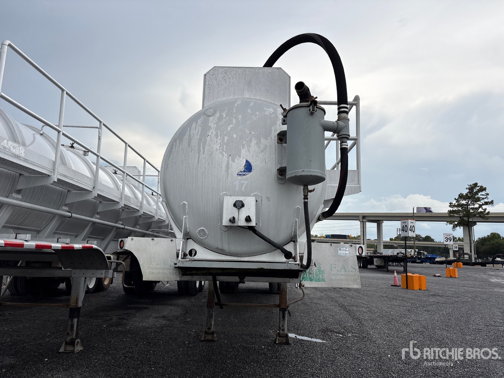 2010 Dragon 150 bbl T/A