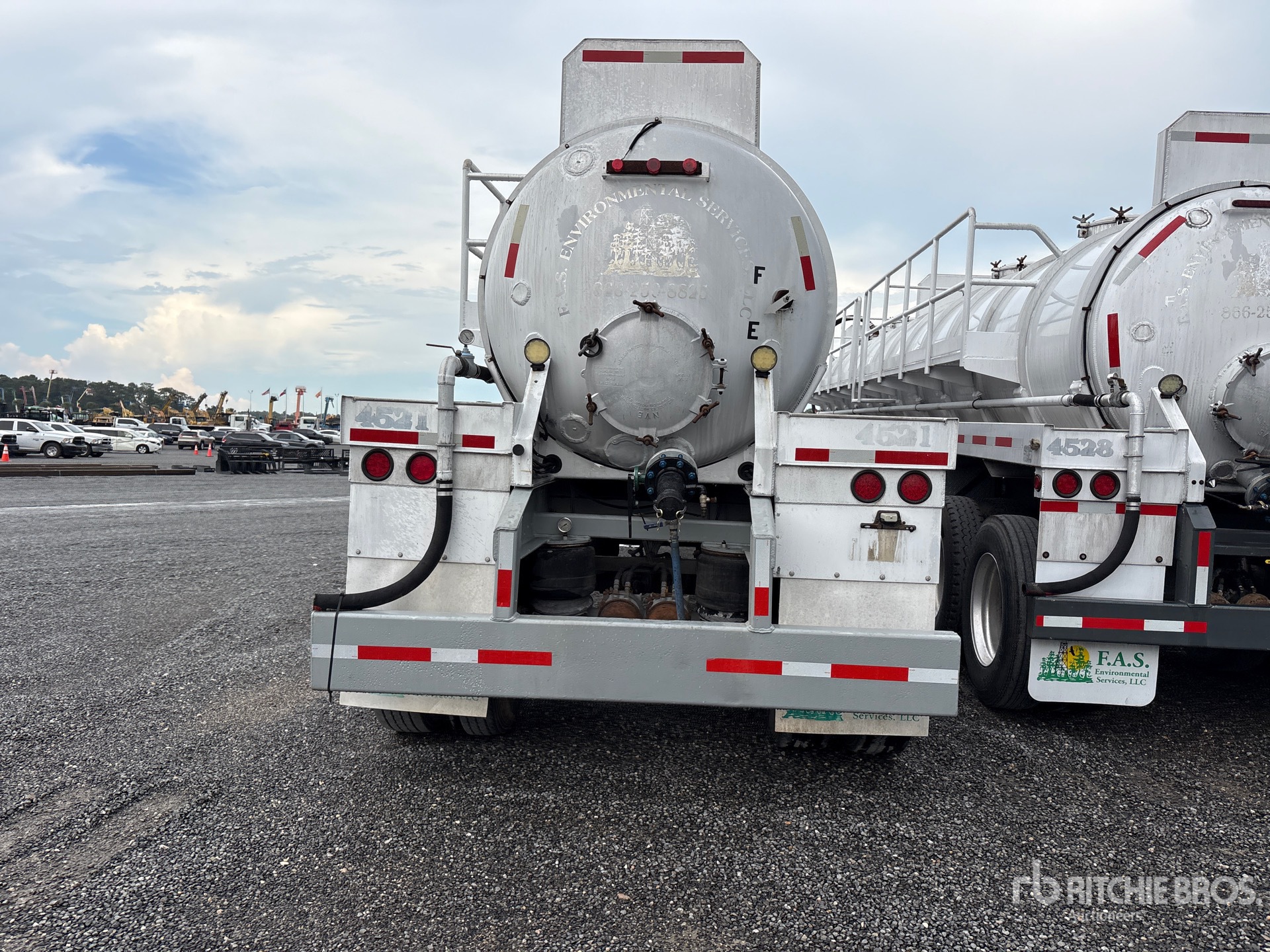 2010 Dragon 150 bbl T/A