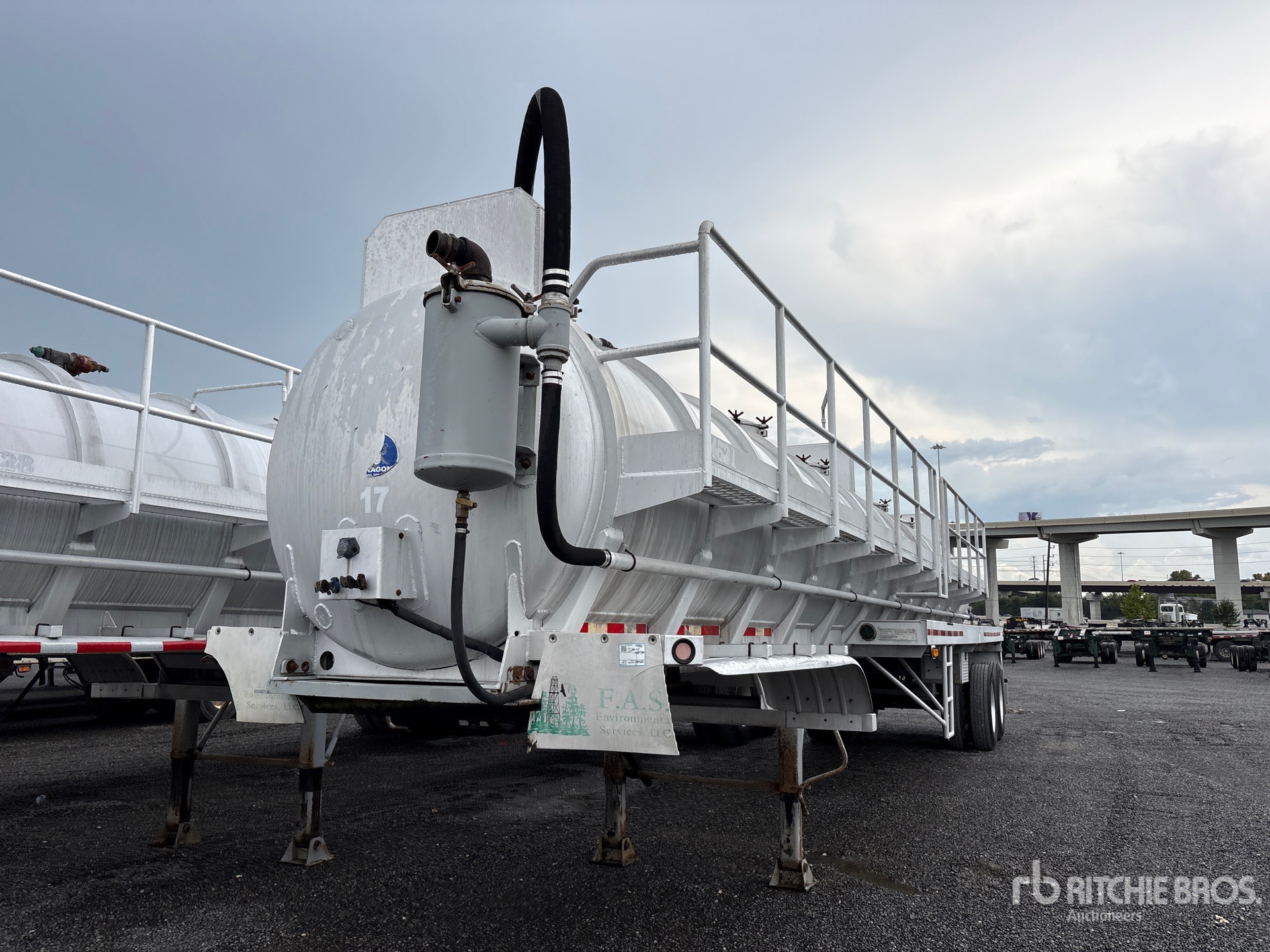 2010 Dragon 150 bbl T/A