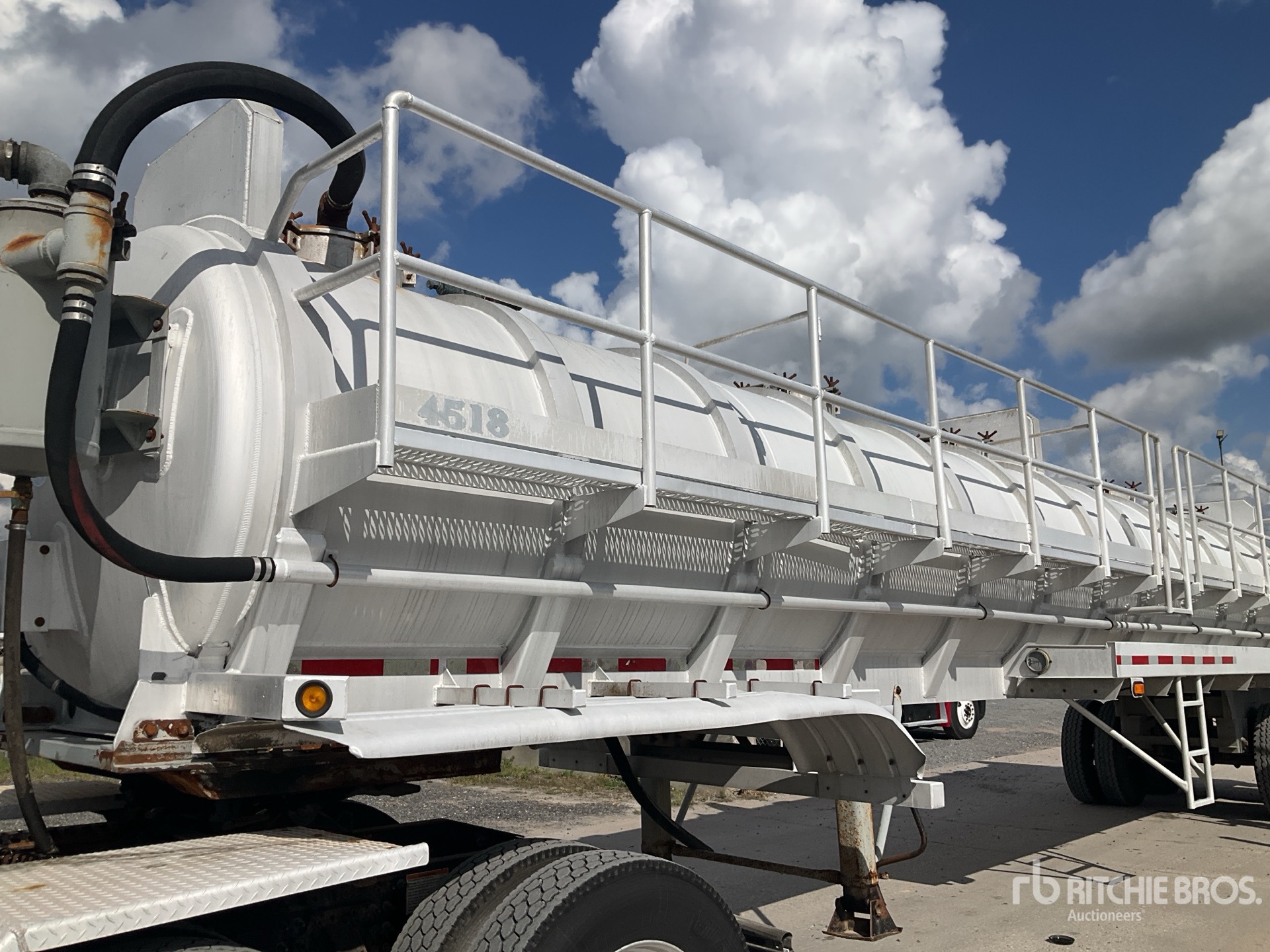 2009 Dragon 150 bbl T/A
