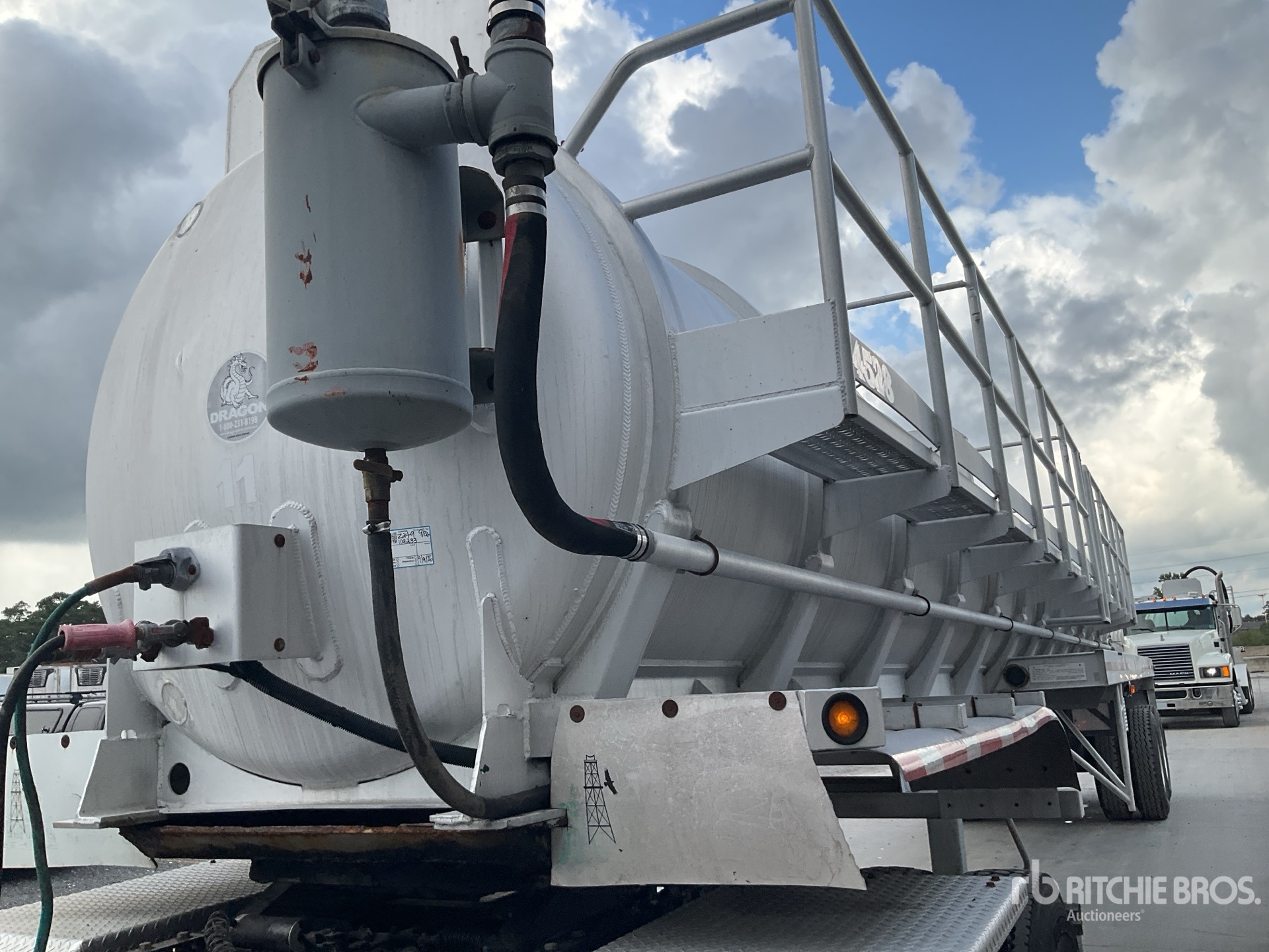 2013 Dragon 150 bbl T/A