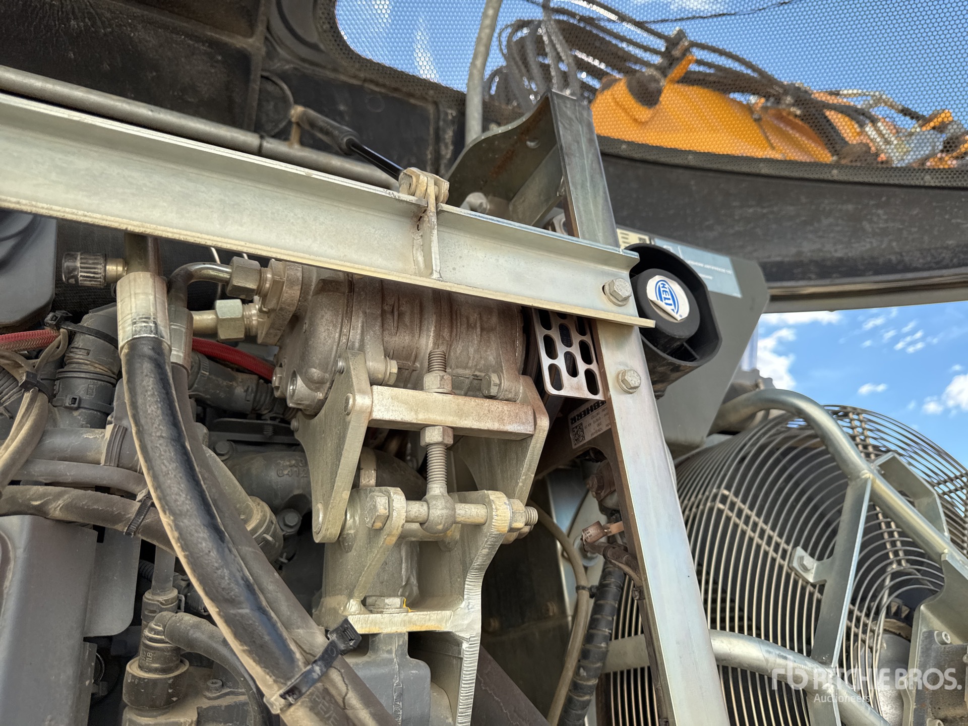2021 Liebherr A913 CL