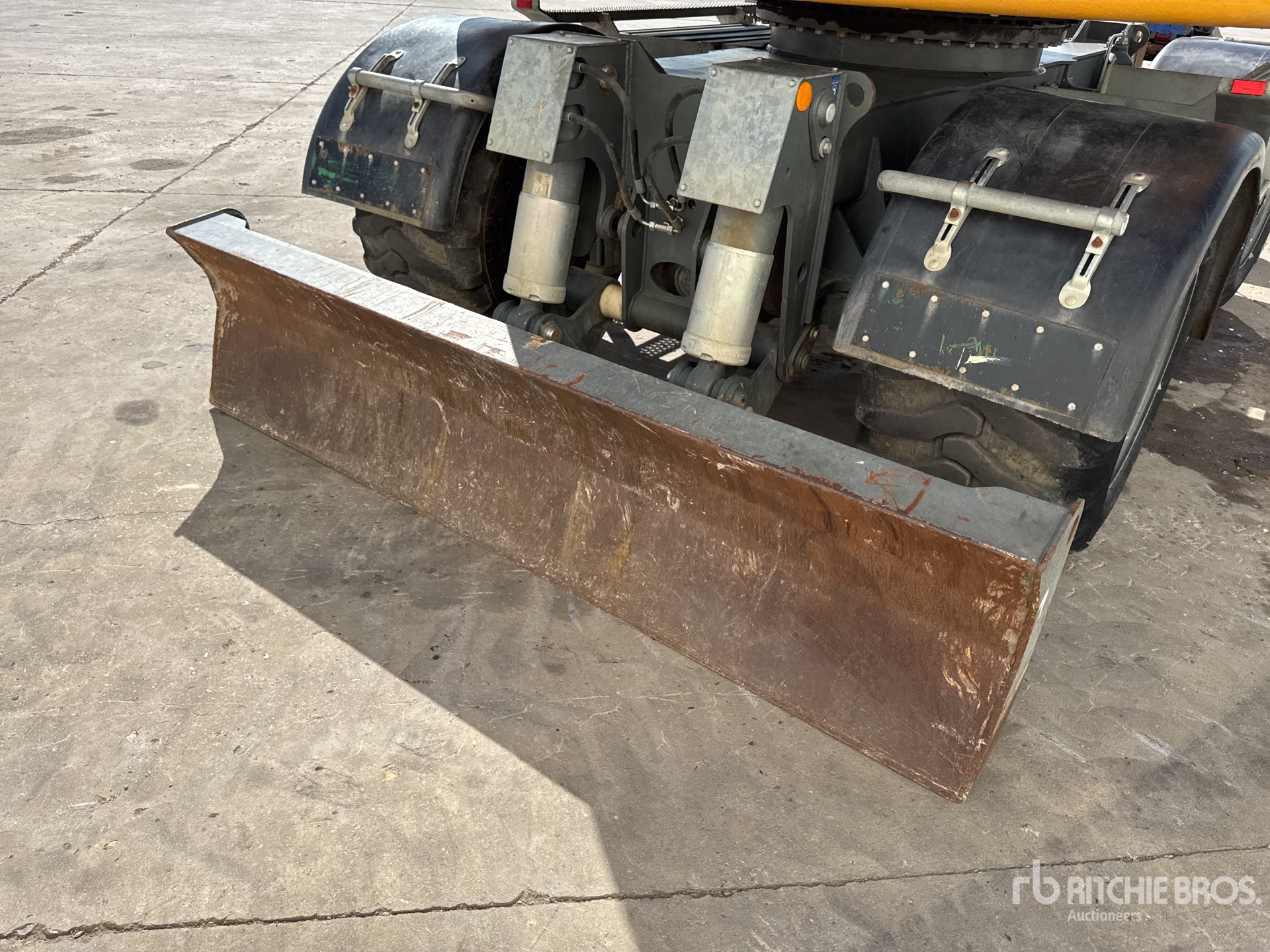 2021 Liebherr A913 CL