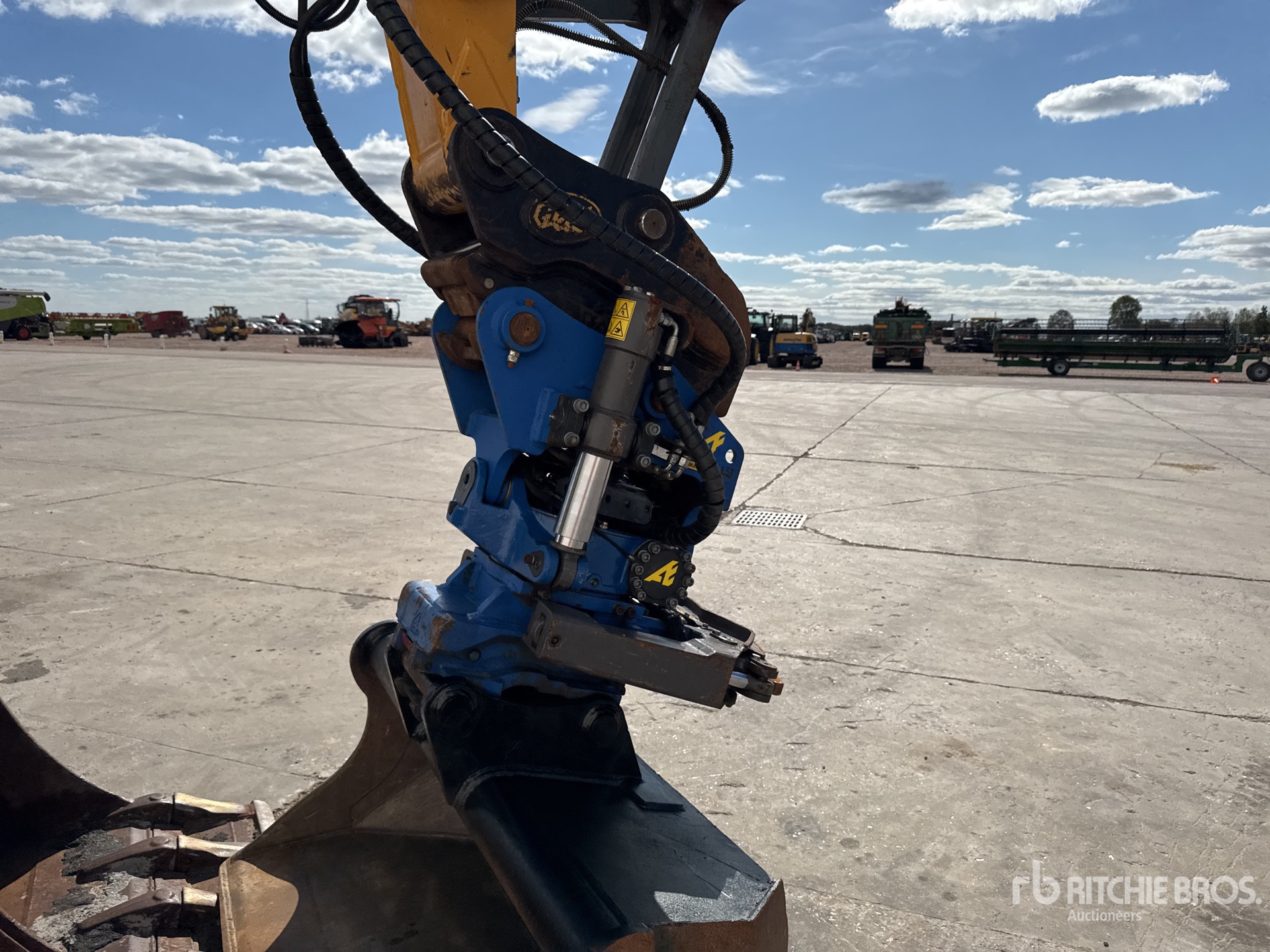 2021 Liebherr A913 CL