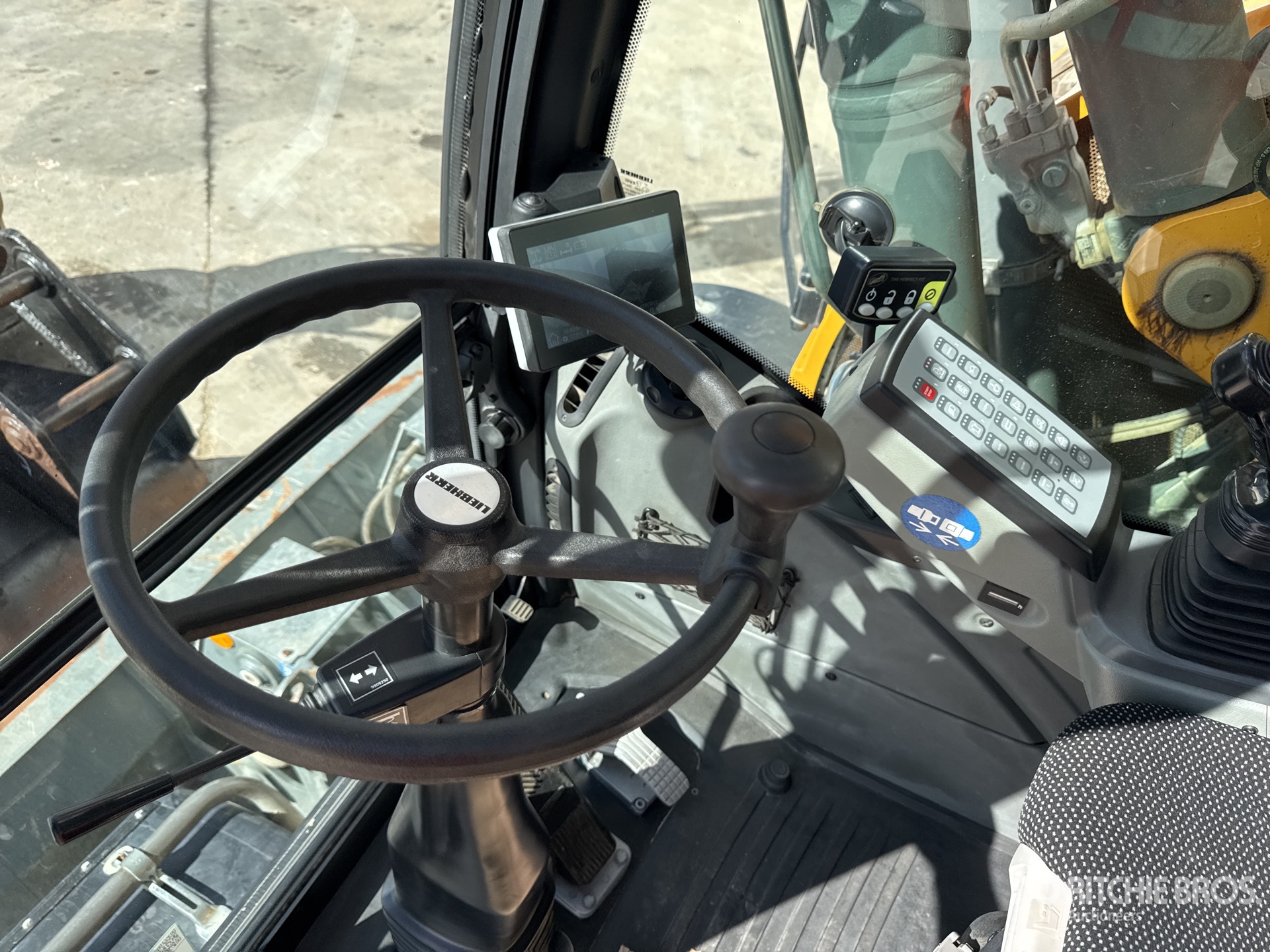 2021 Liebherr A913 CL