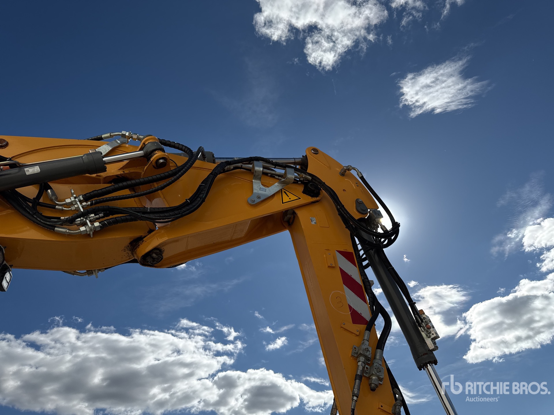 2021 Liebherr A913 CL