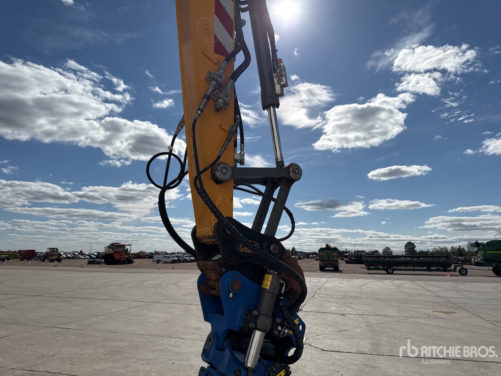 2021 Liebherr A913 CL