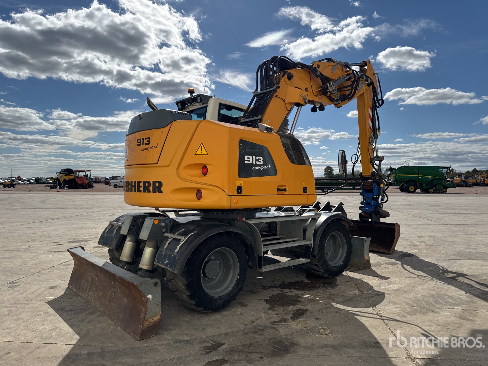 2021 Liebherr A913 CL