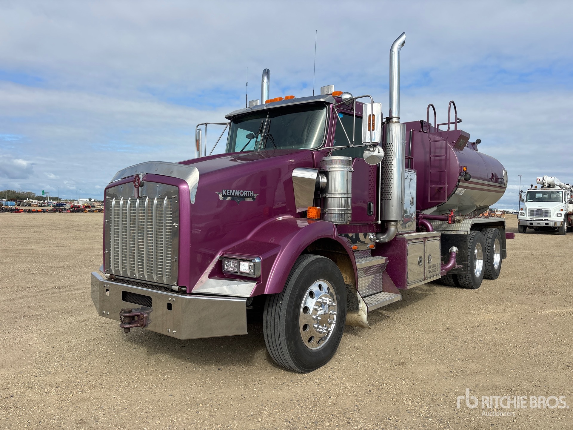 2003 Kenworth T800