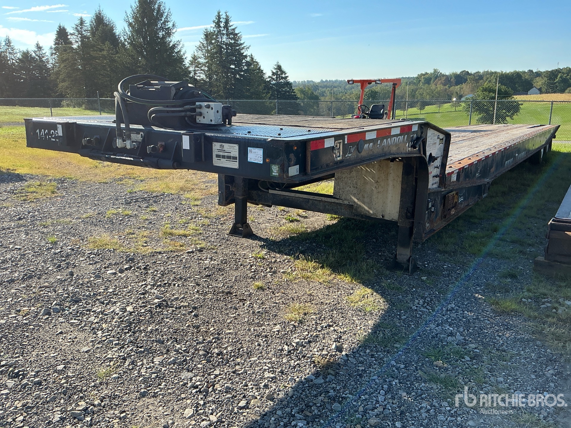 Photo of 2018 Landoll 440A