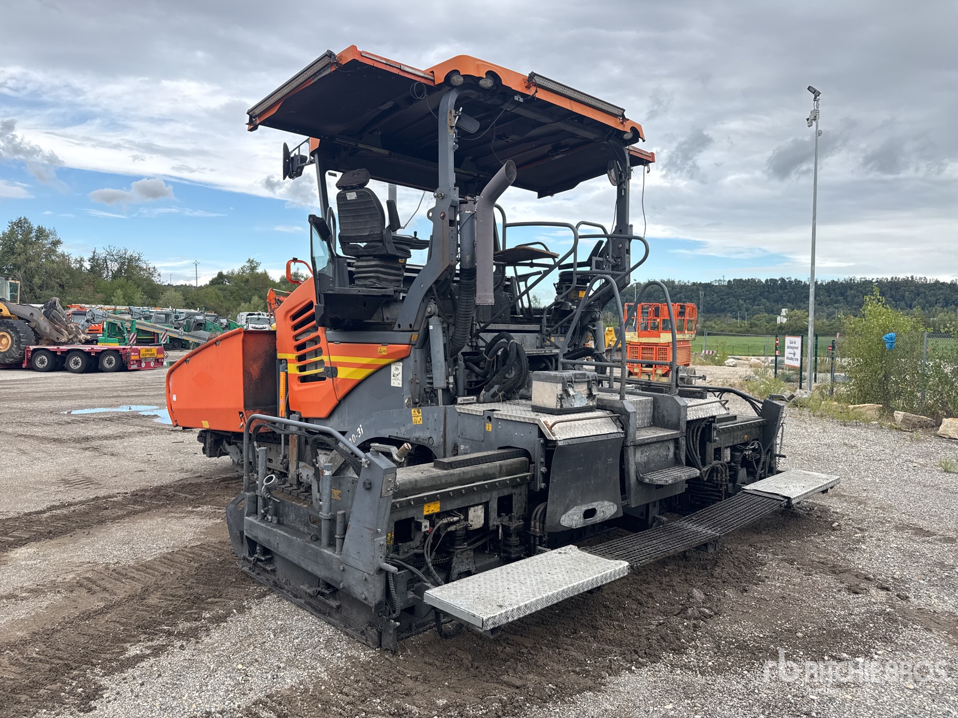 2015 Vögele S1800-3I