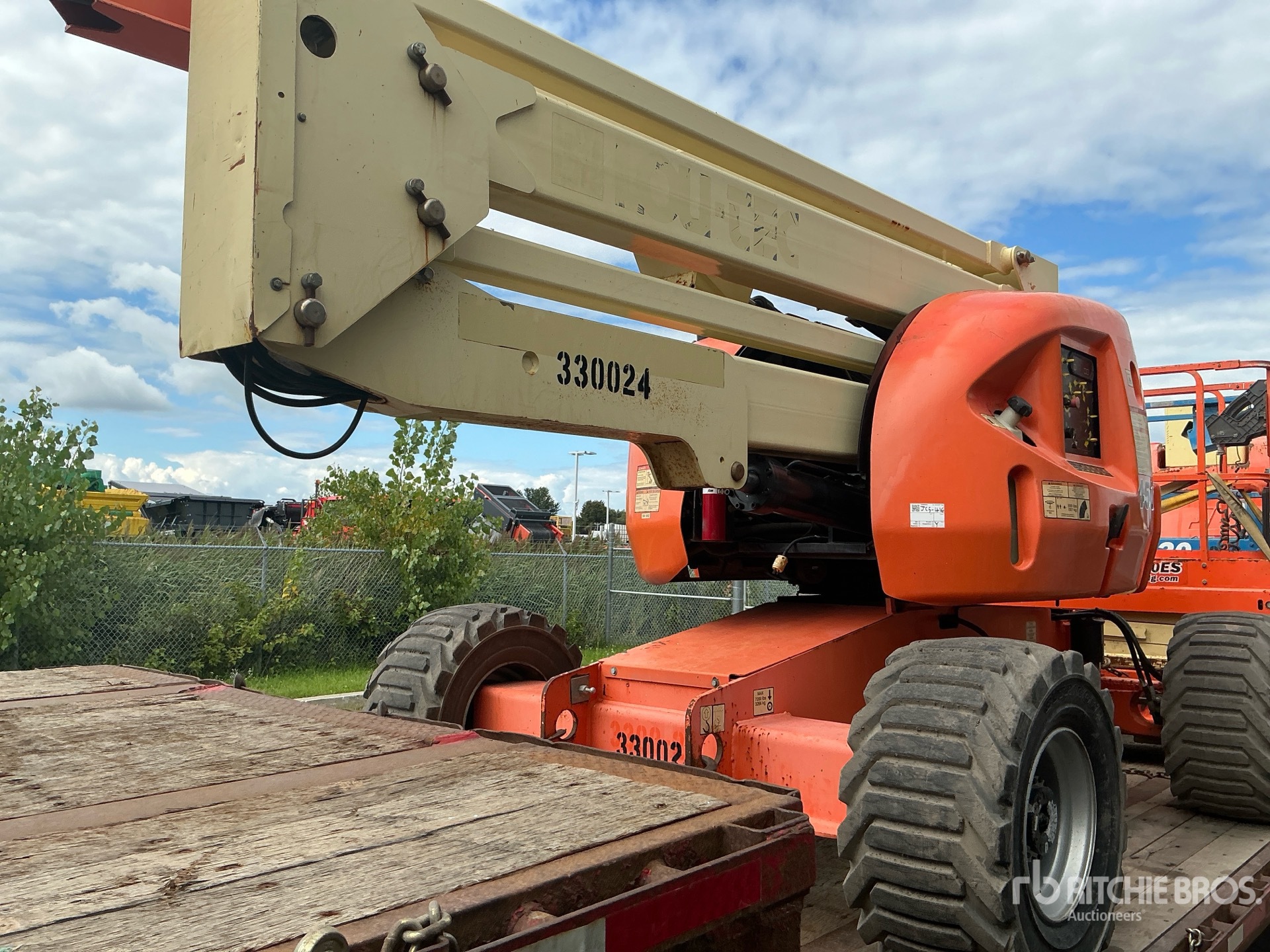 2014 JLG 450AJ SERIES II