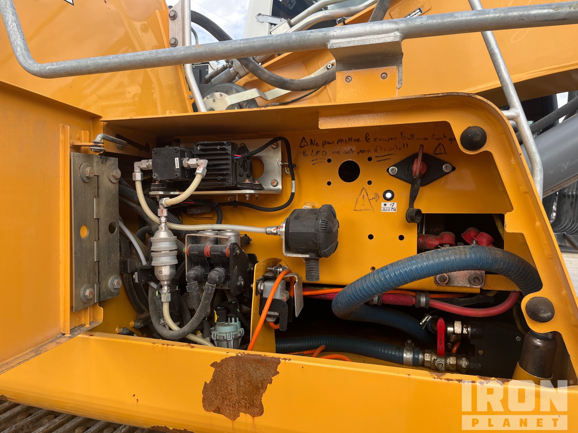 2019 Liebherr R936LC
