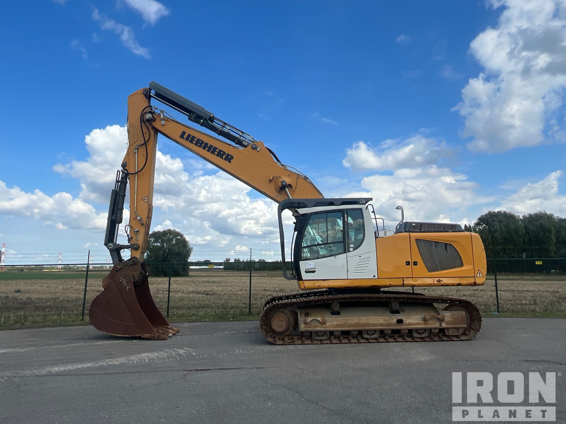 2019 Liebherr R936LC