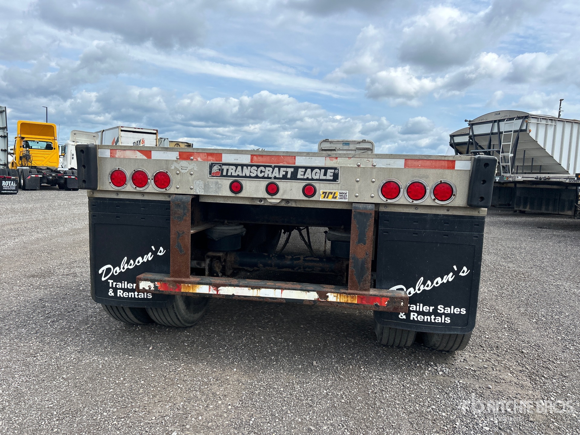 2003 Transcraft 48 ft T/A Spread Axle