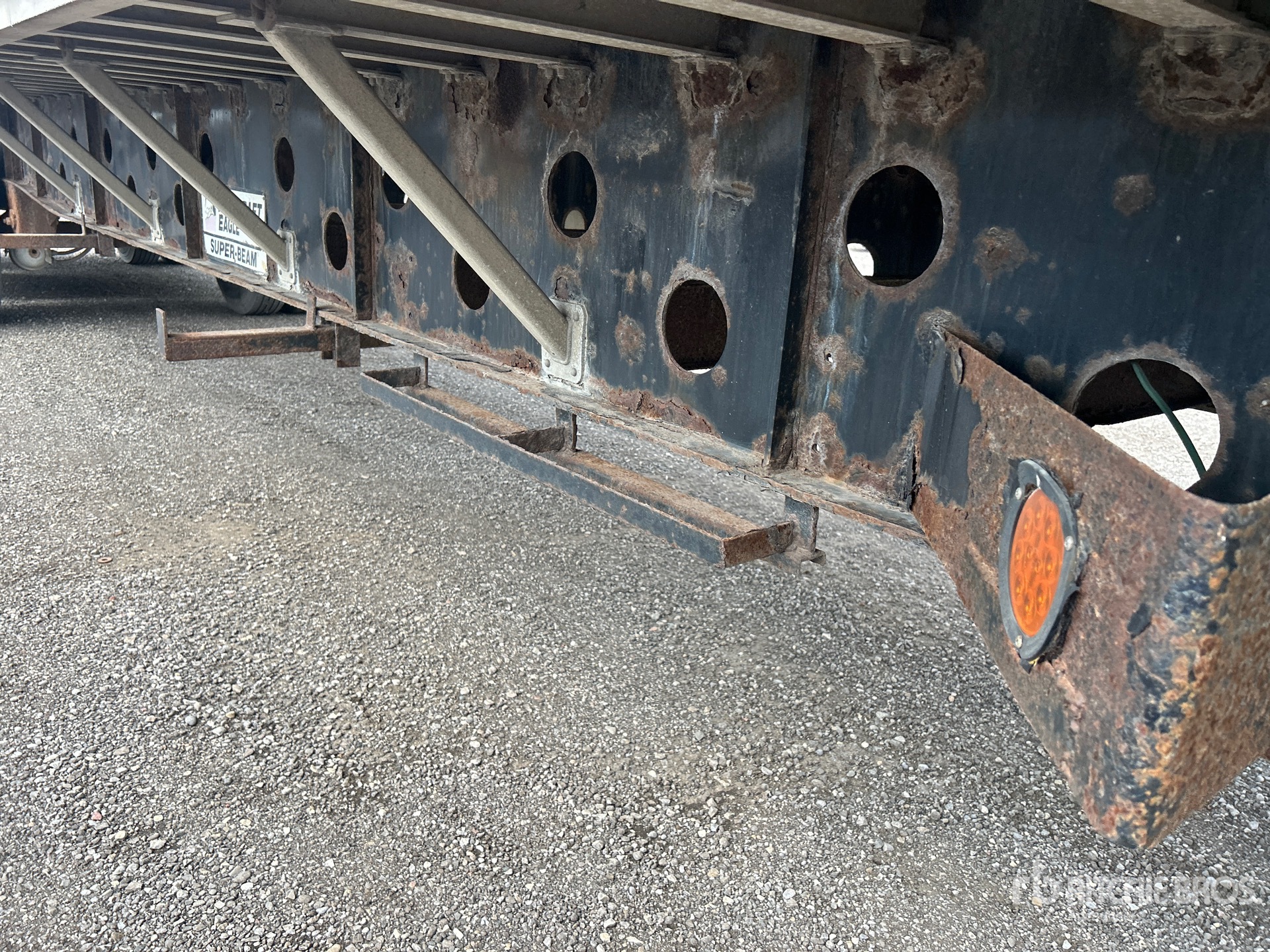 2003 Transcraft 48 ft T/A Spread Axle