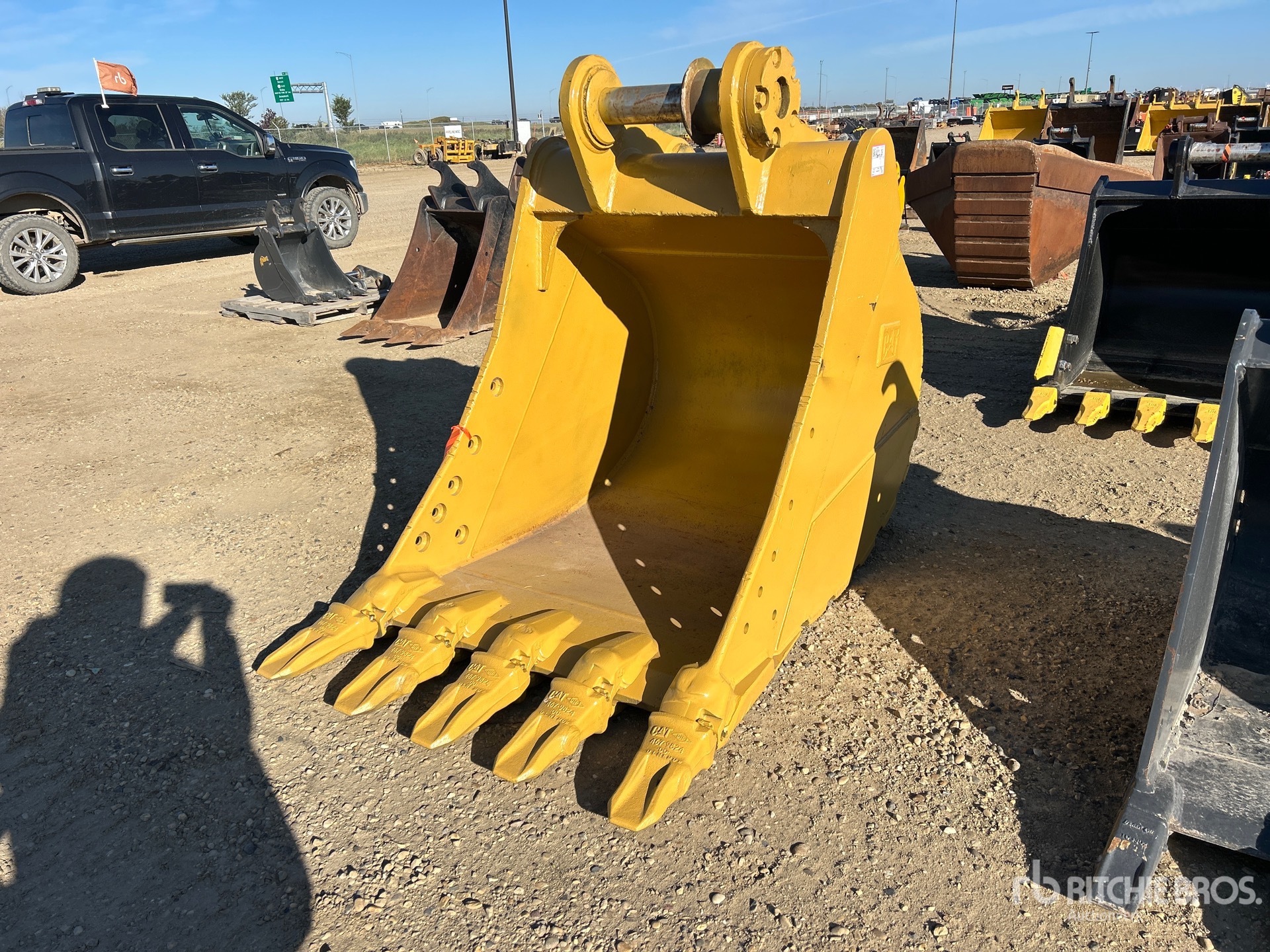  Caterpillar 48 in Digging Pin-On - Fits Cat 336