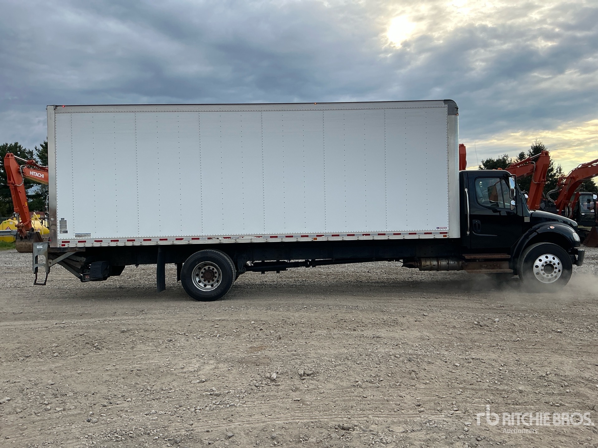 2019 Freightliner M2 106