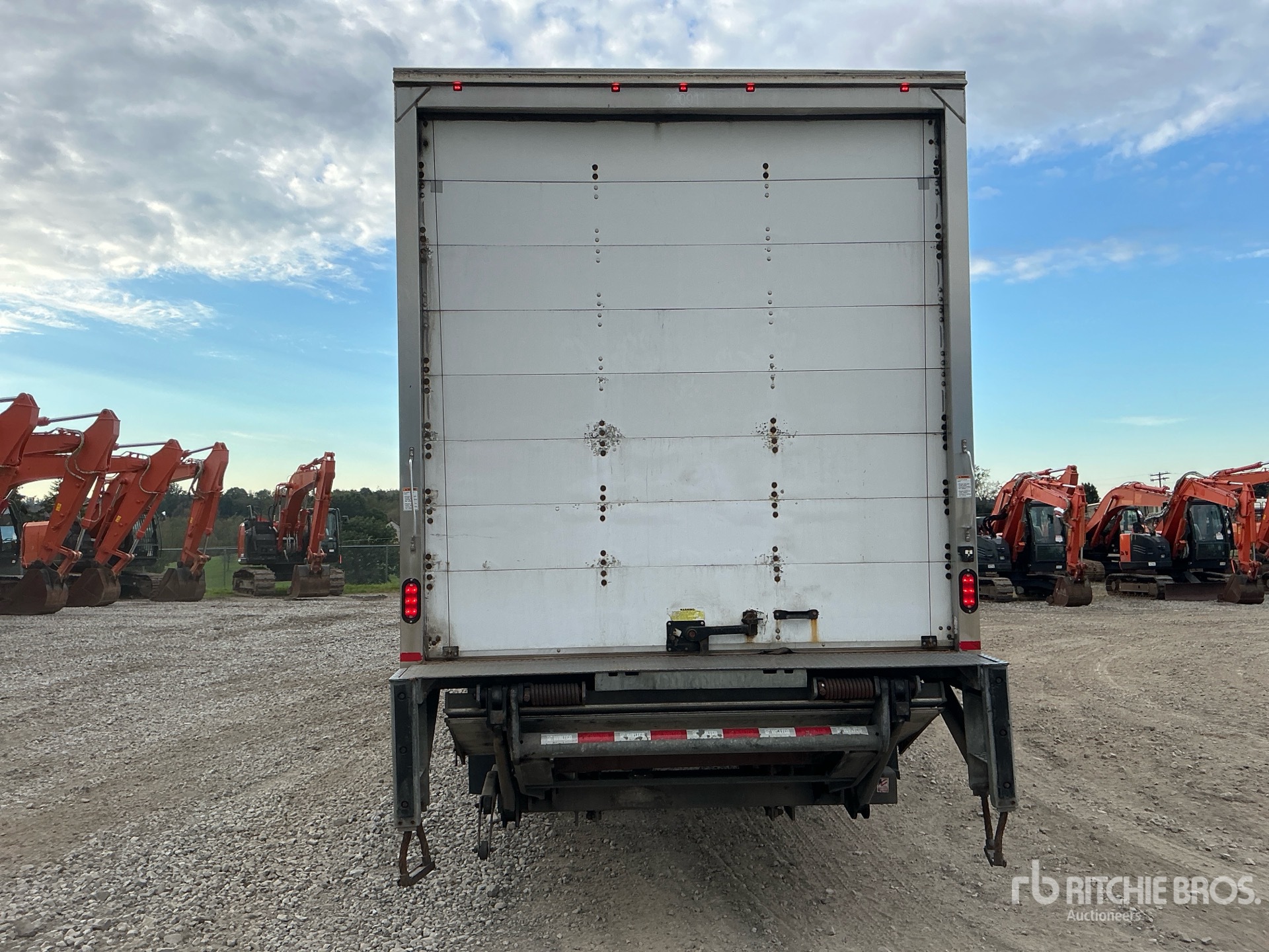 2019 Freightliner M2 106