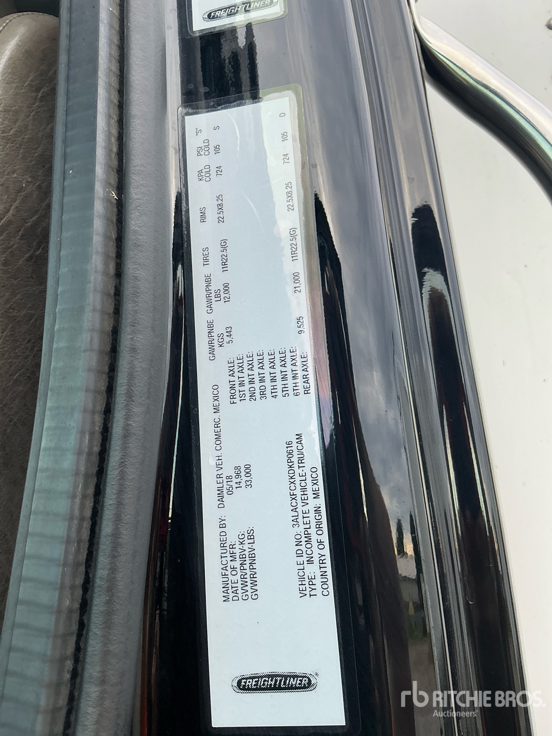 2019 Freightliner M2 106