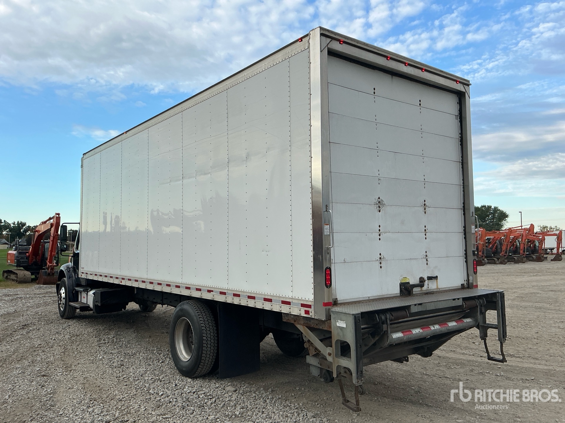 2019 Freightliner M2 106