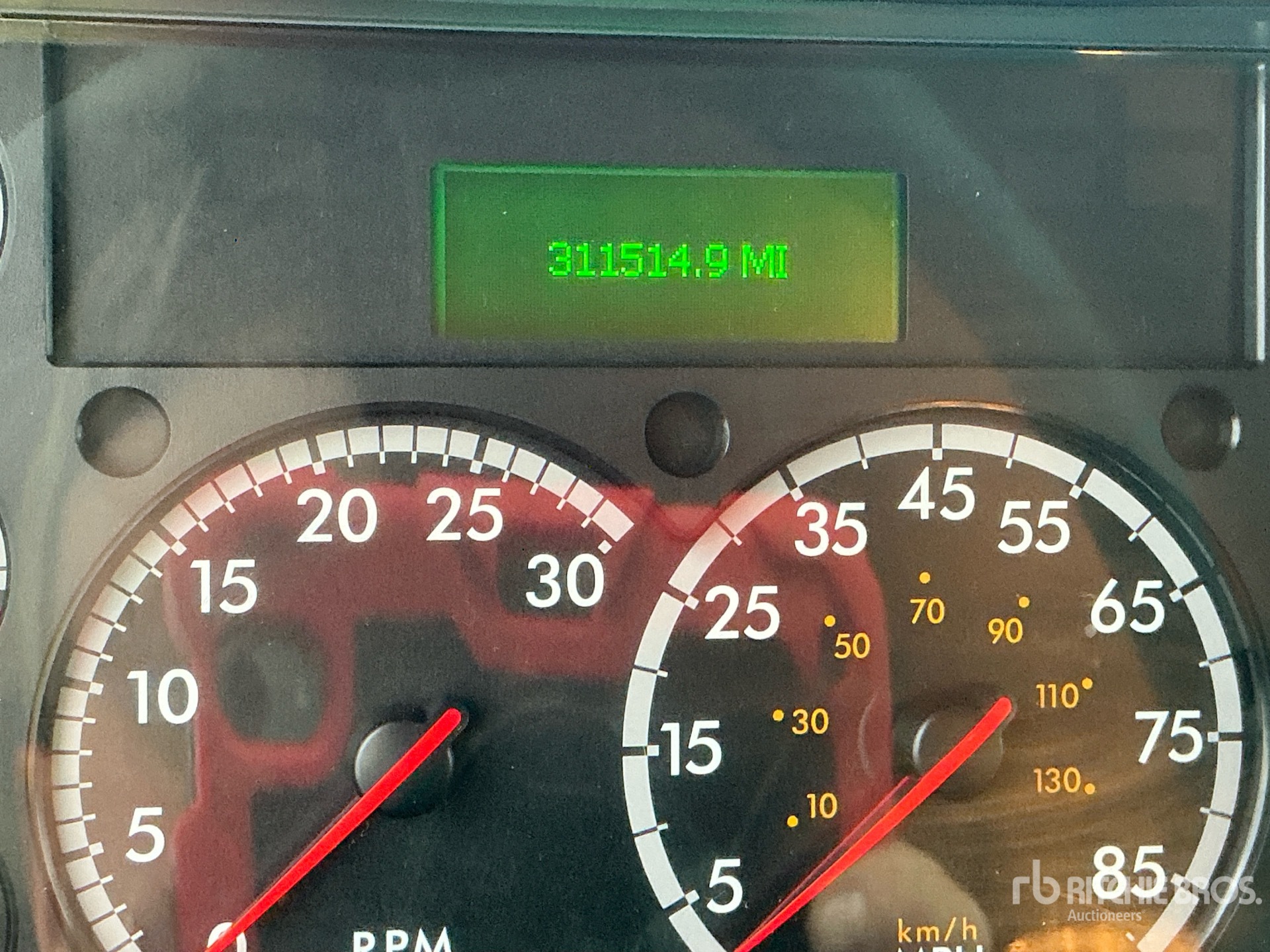 2019 Freightliner M2 106