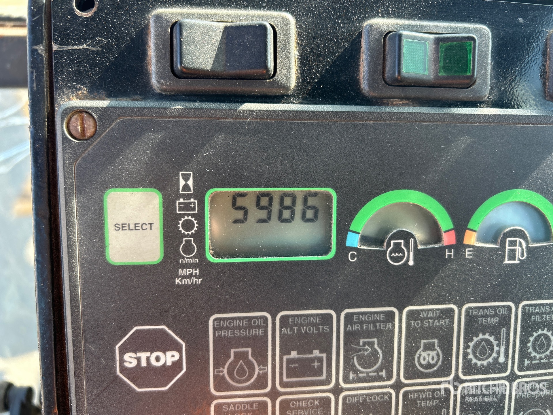 2003 John Deere 770CH