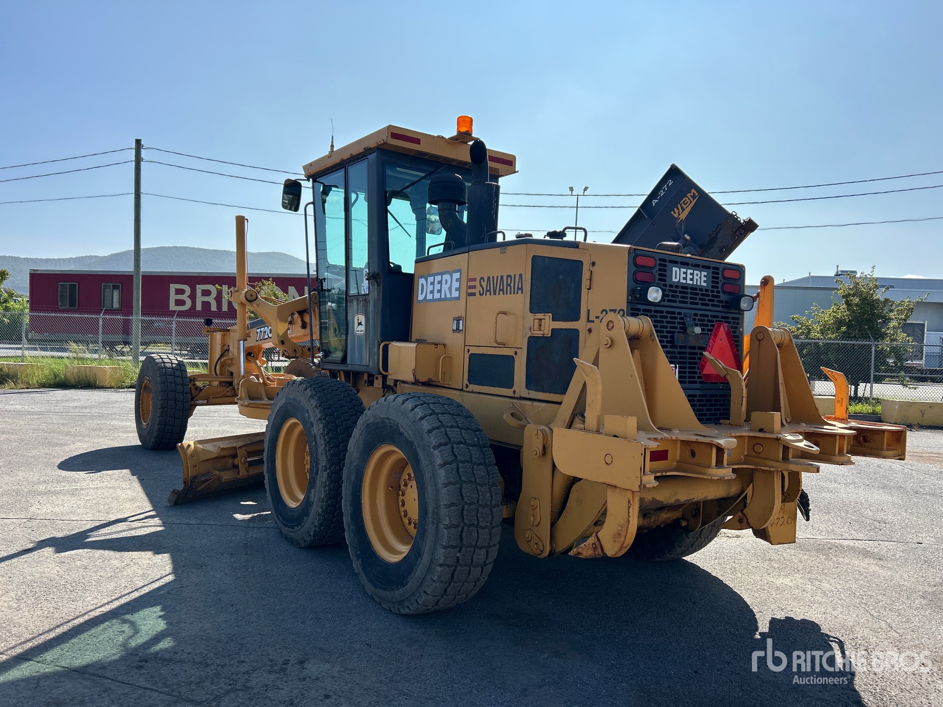 2004 John Deere 772CH