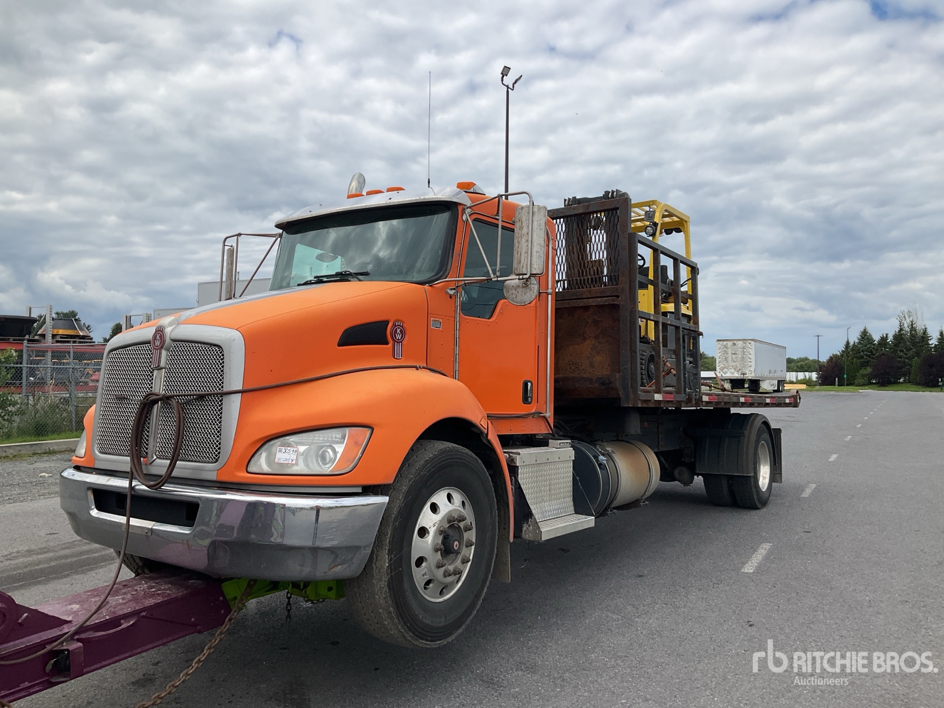 2019 Kenworth T370