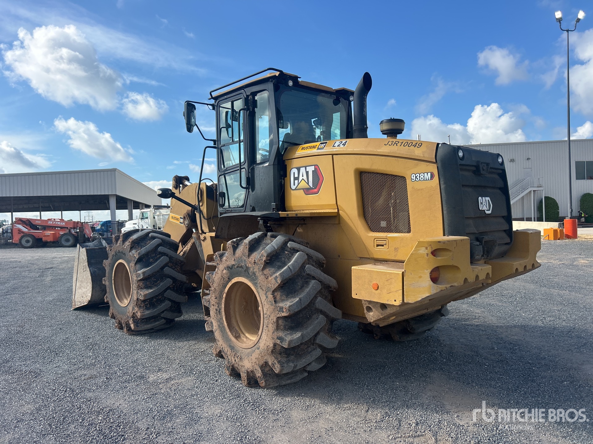2023 Caterpillar 938M