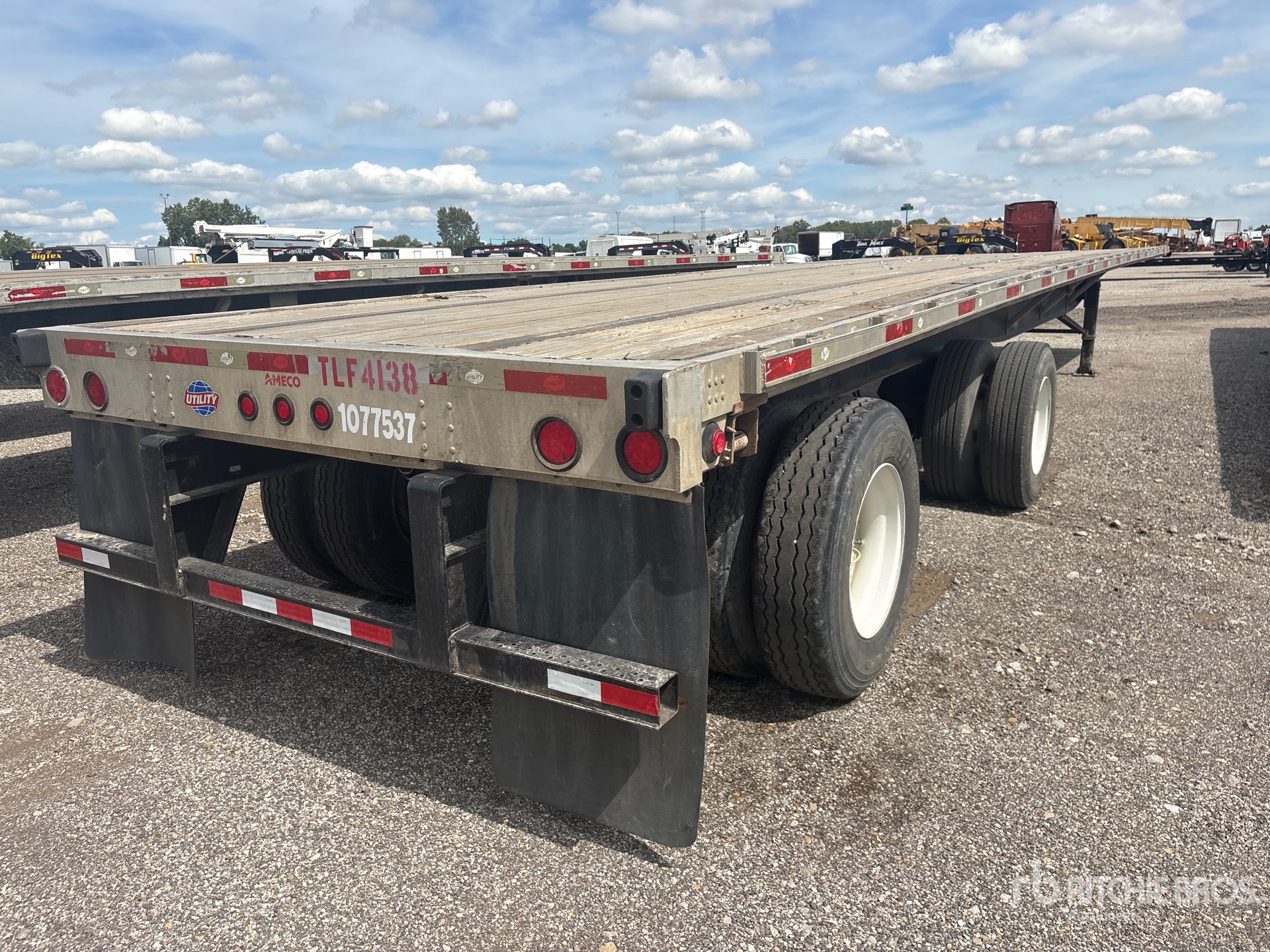2015 Utility 48 FT T/A